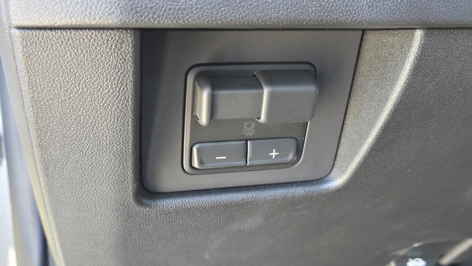 2026 GMC Canyon AT4X - Photo 15