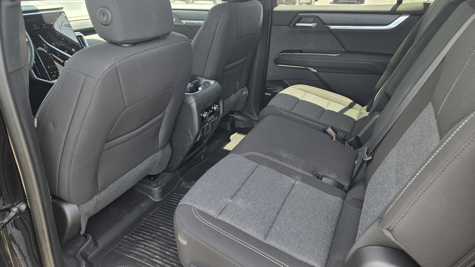 2026 GMC Acadia Elevation - Photo 9