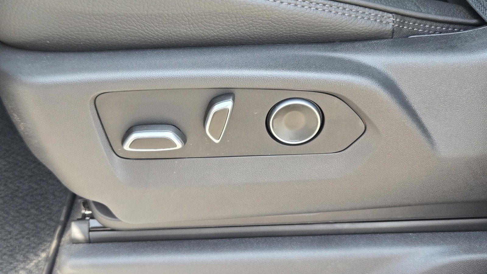 2026 GMC Sierra 1500 Denali - Photo 12