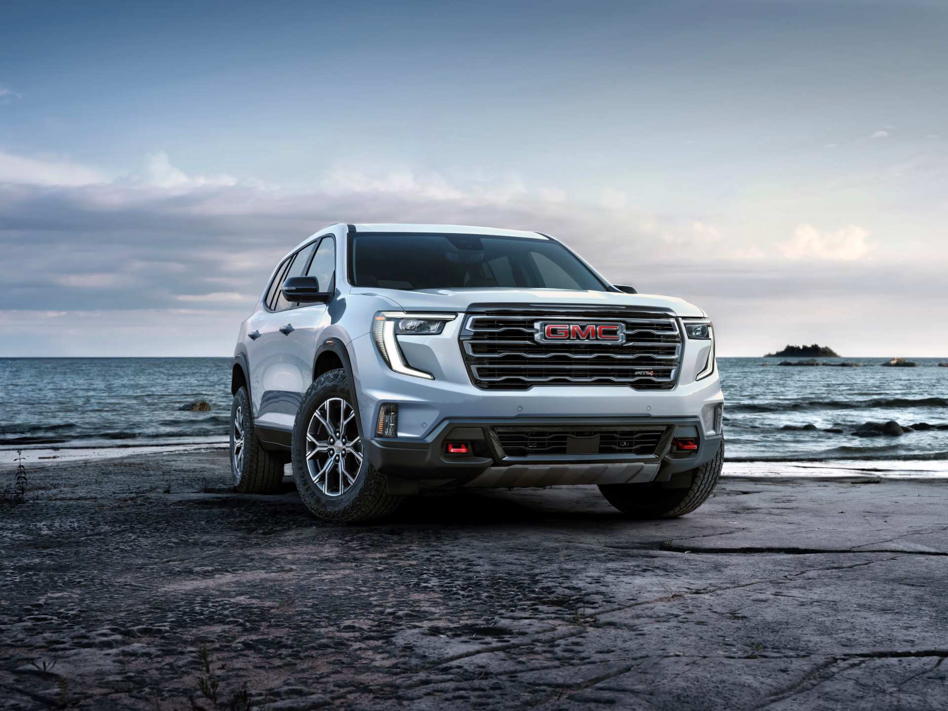 GMC Acadia exterior view