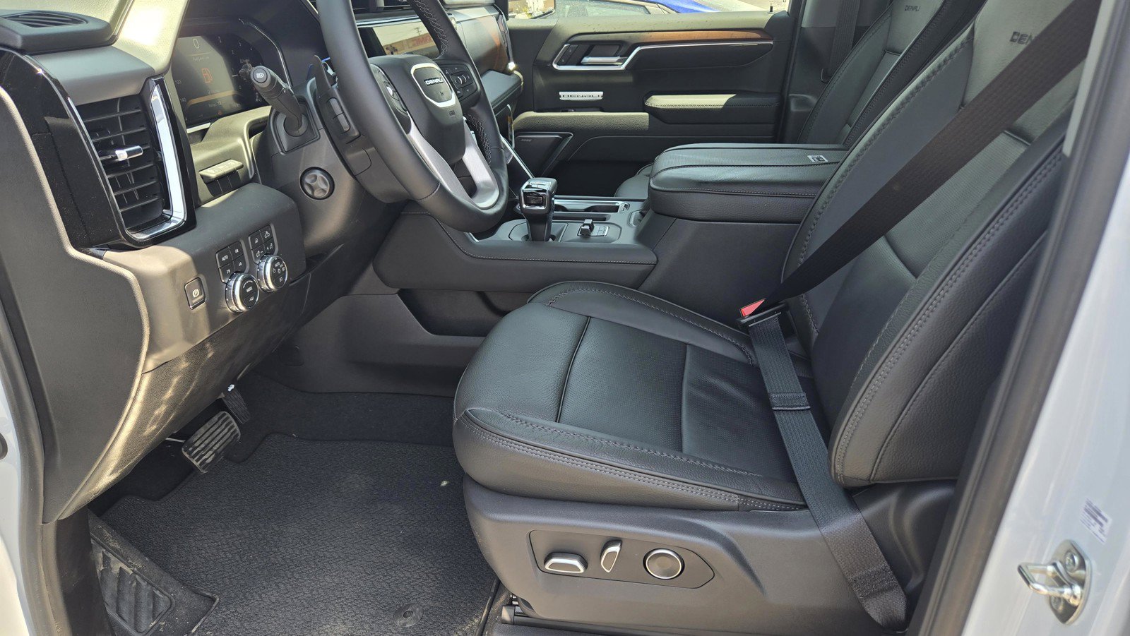 2026 GMC Sierra 1500 Denali - Photo 11