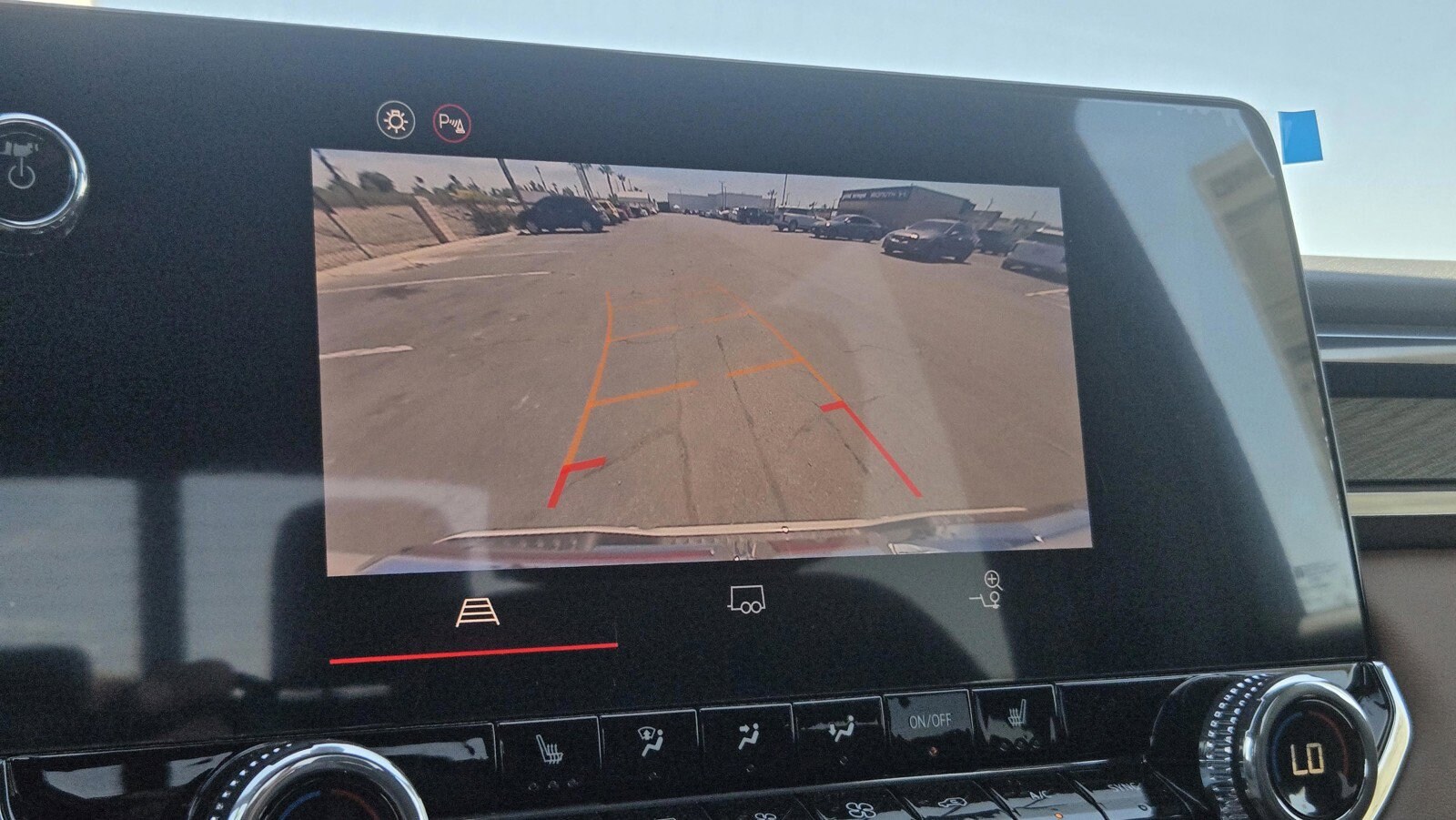 2026 GMC Canyon AT4 - Photo 8