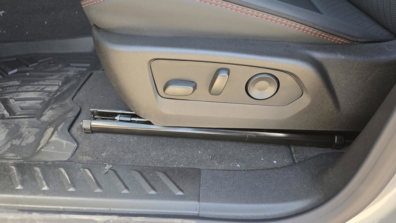 2026 GMC Canyon AT4X - Photo 12