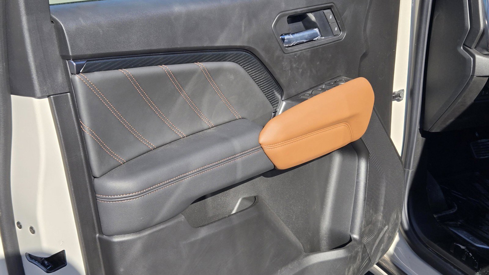 2026 GMC Canyon AT4 - Photo 13