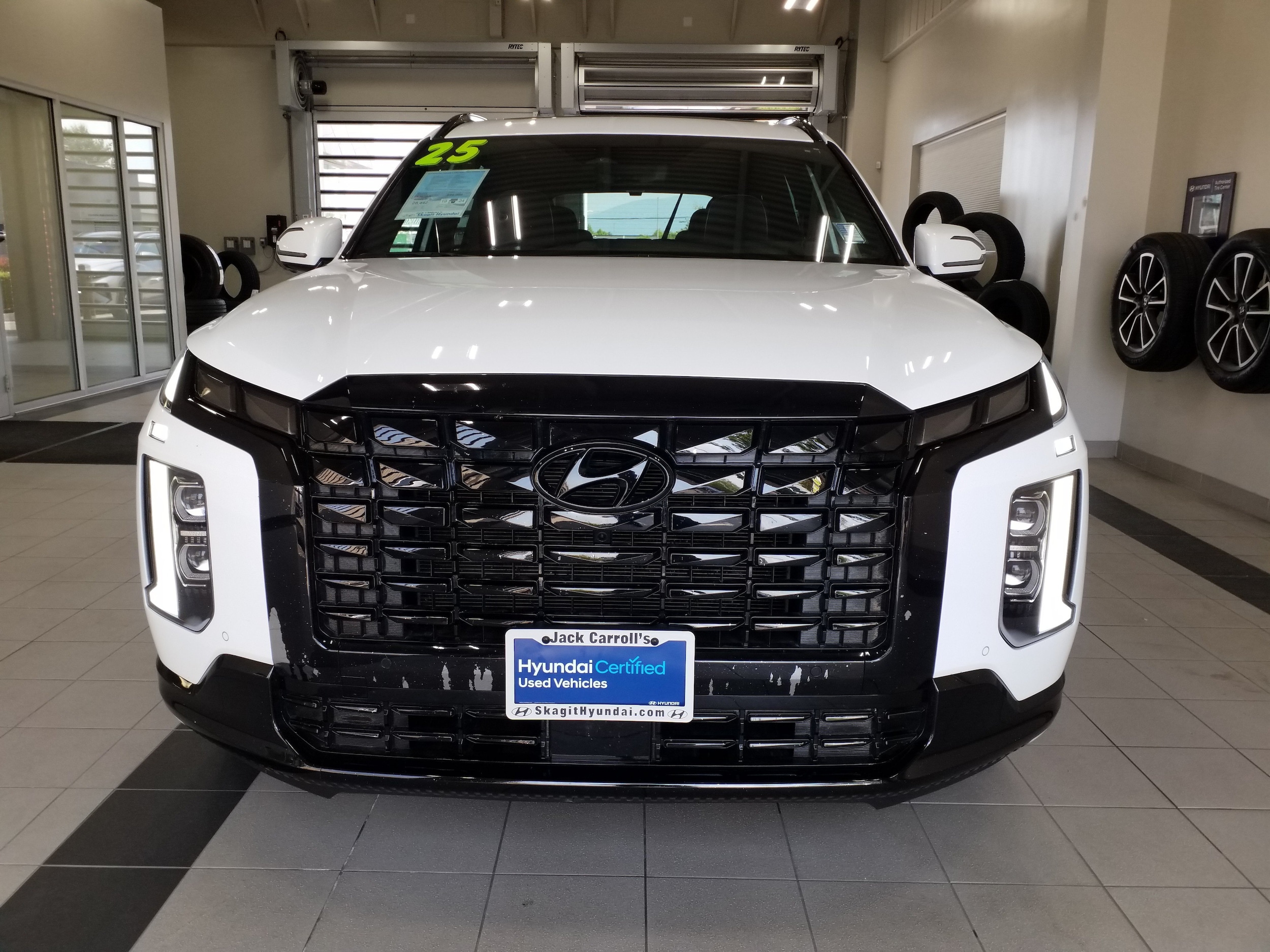 2025 Hyundai Palisade Calligraphy Night Edition - Photo 17