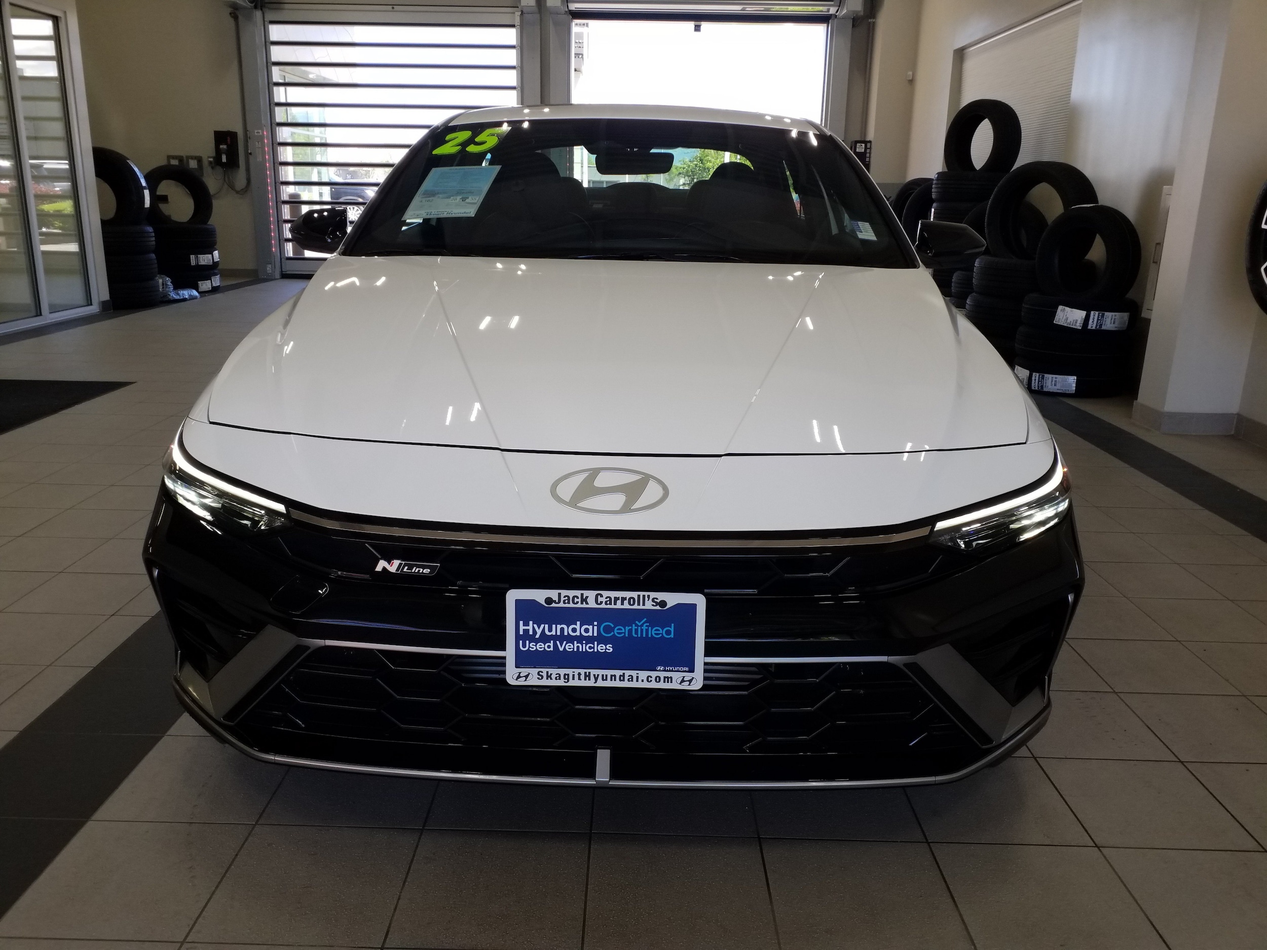 2025 Hyundai Elantra N Line - Photo 17