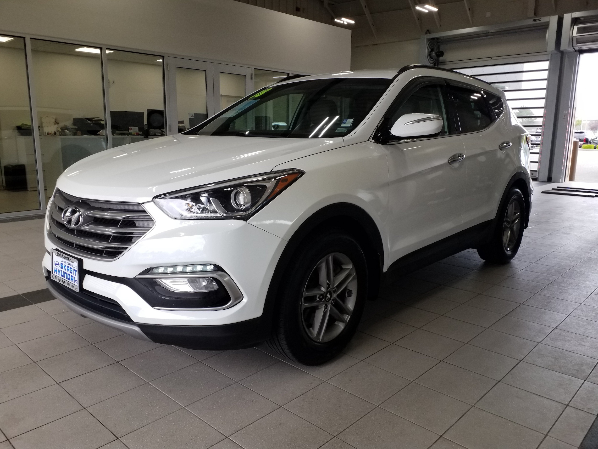 Used 2018 Hyundai Santa Fe Sport with VIN 5NMZUDLB2JH067149 for sale in Burlington, WA