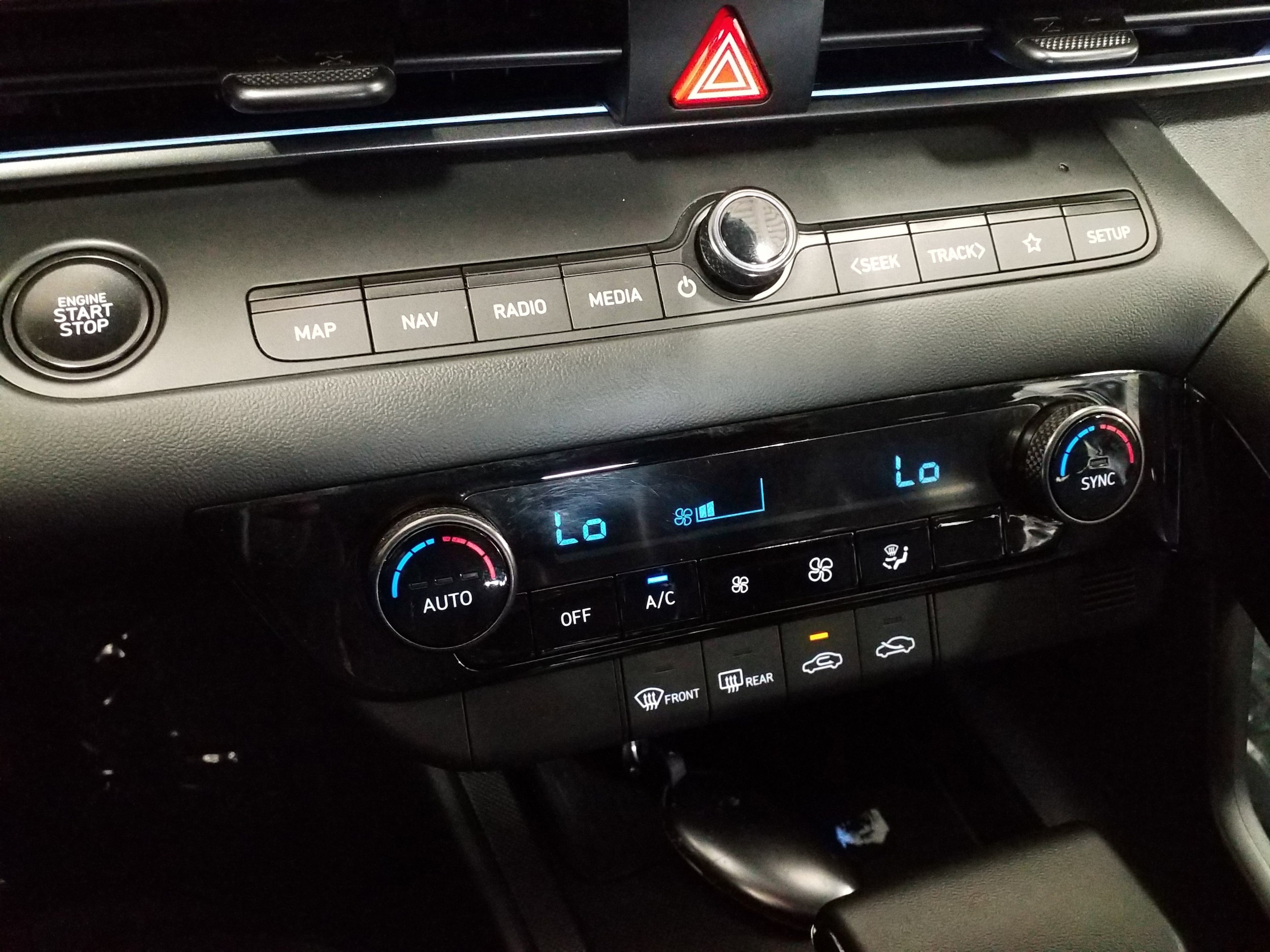 2025 Hyundai Elantra Blue - Photo 7