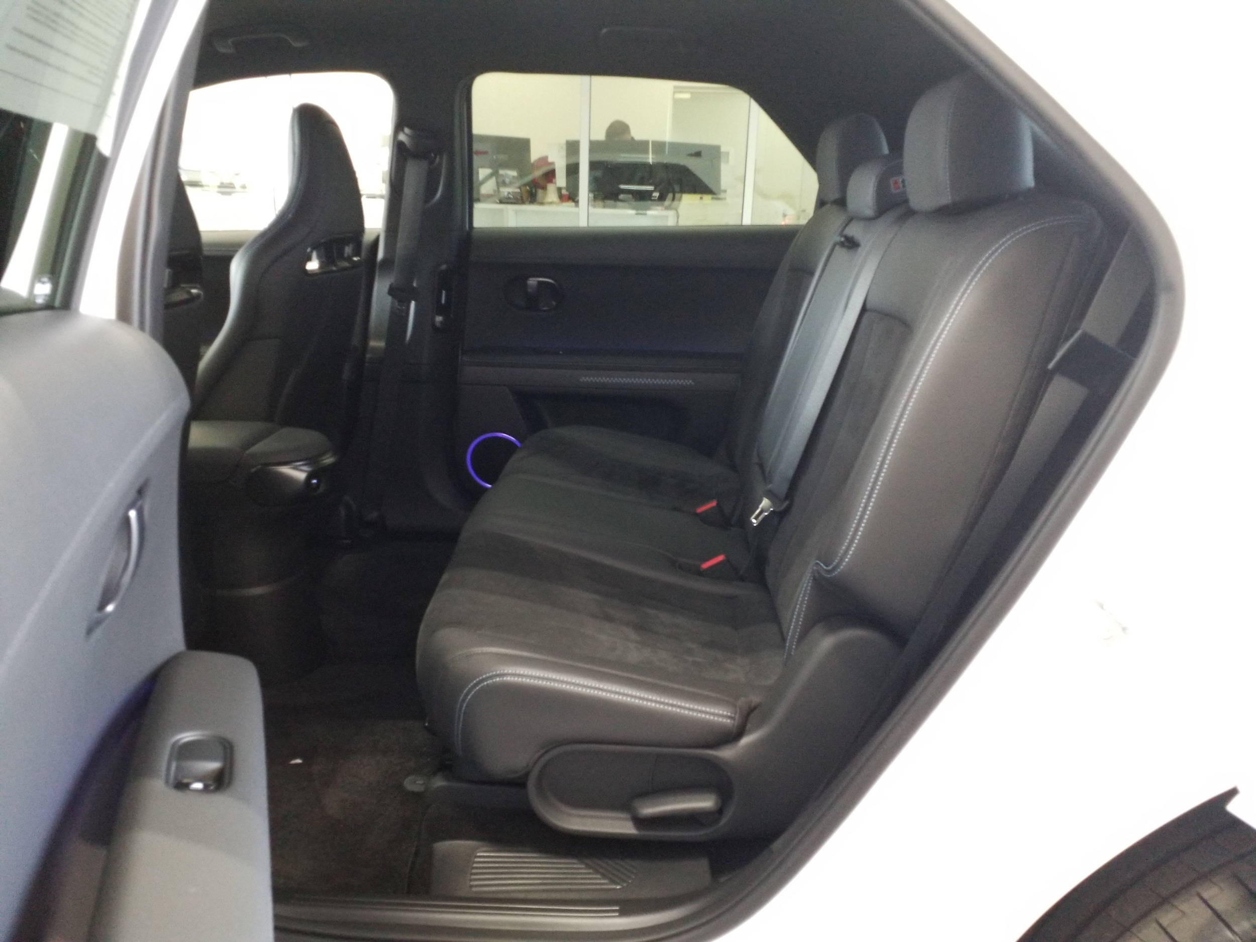 2025 Hyundai IONIQ 5 N - Photo 13