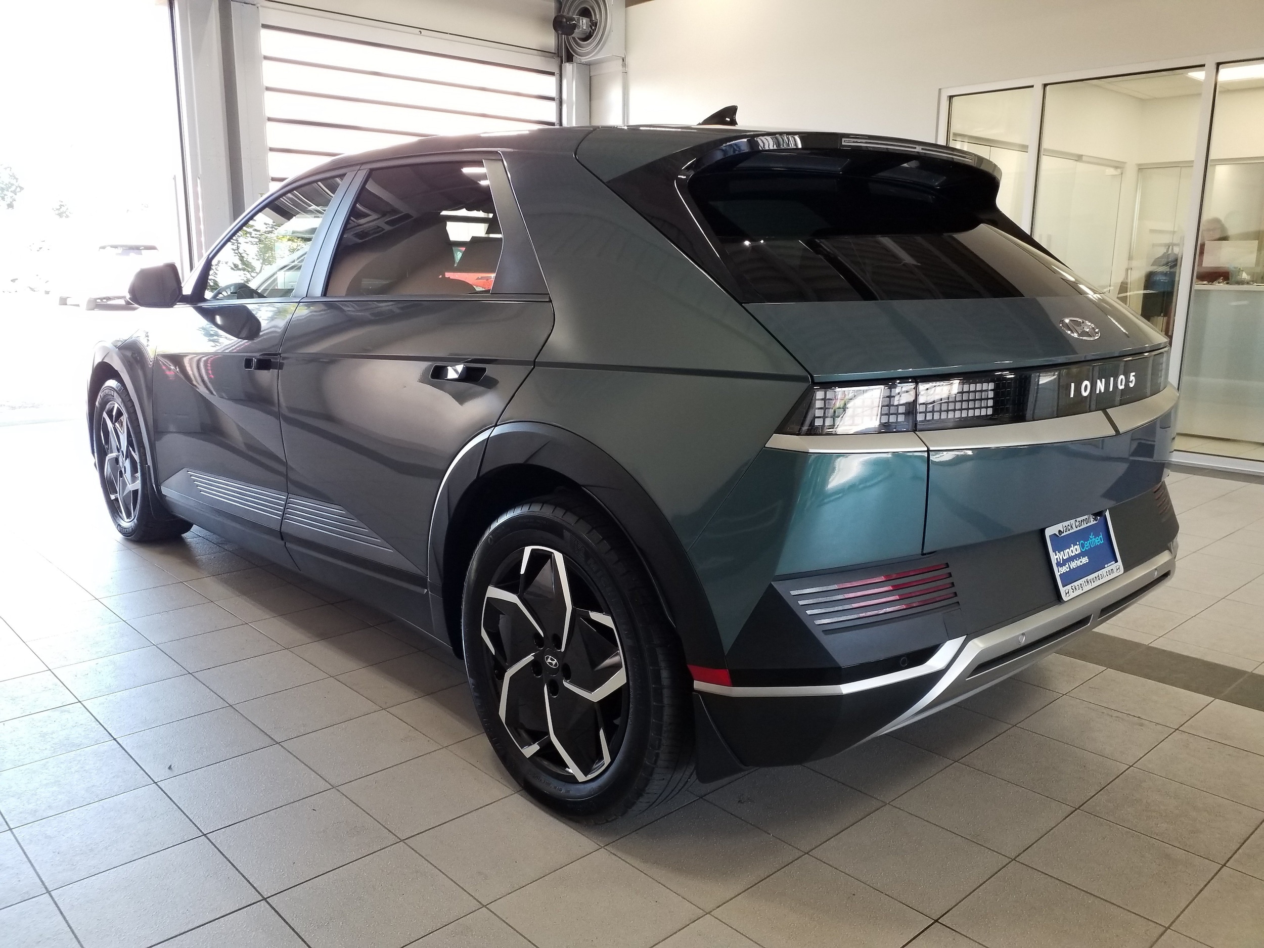 2024 Hyundai IONIQ 5 SEL - Photo 18