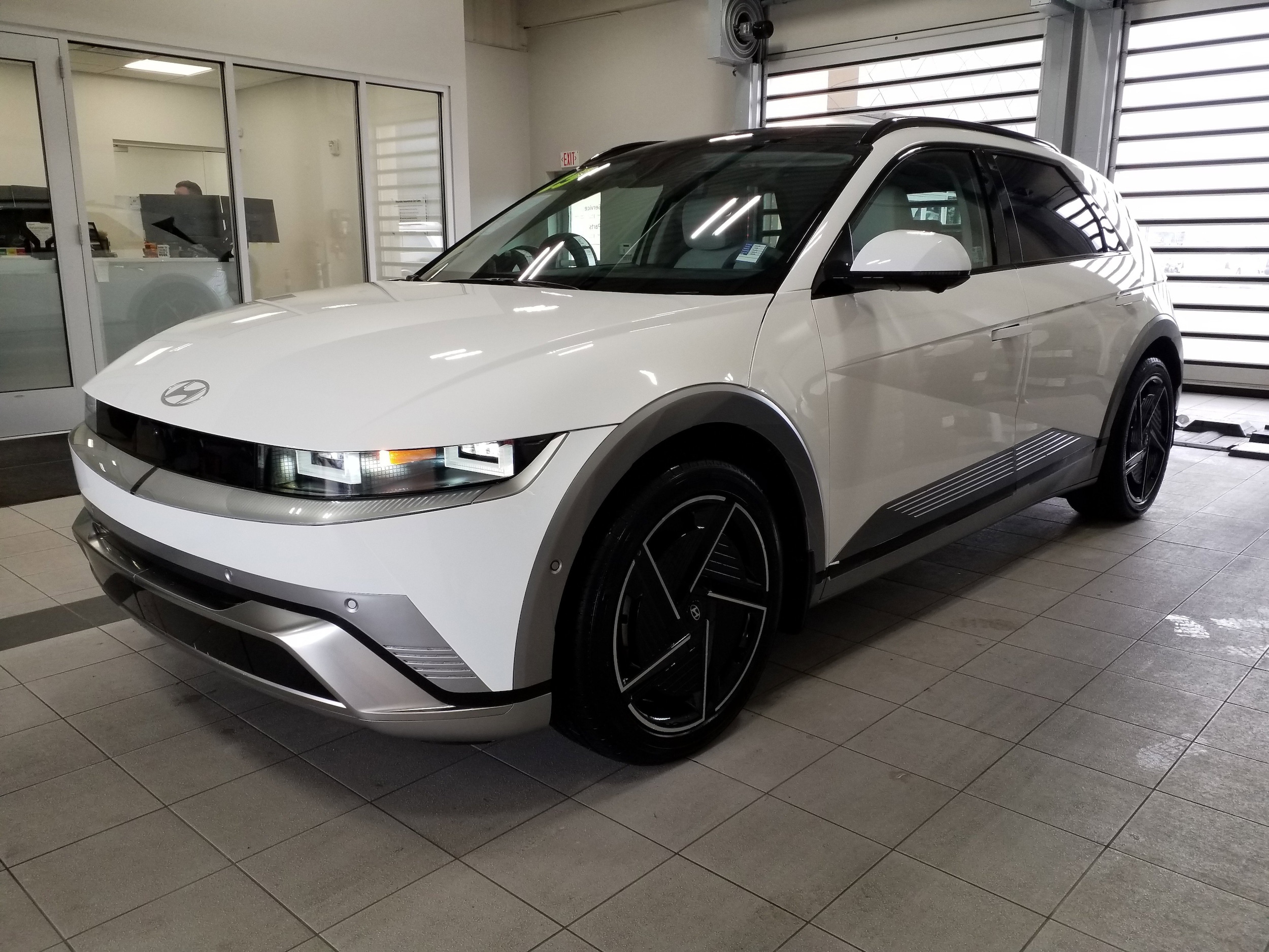 Certified 2025 Hyundai IONIQ 5 Limited with VIN 7YAKRDDC8SY037580 for sale in Burlington, WA