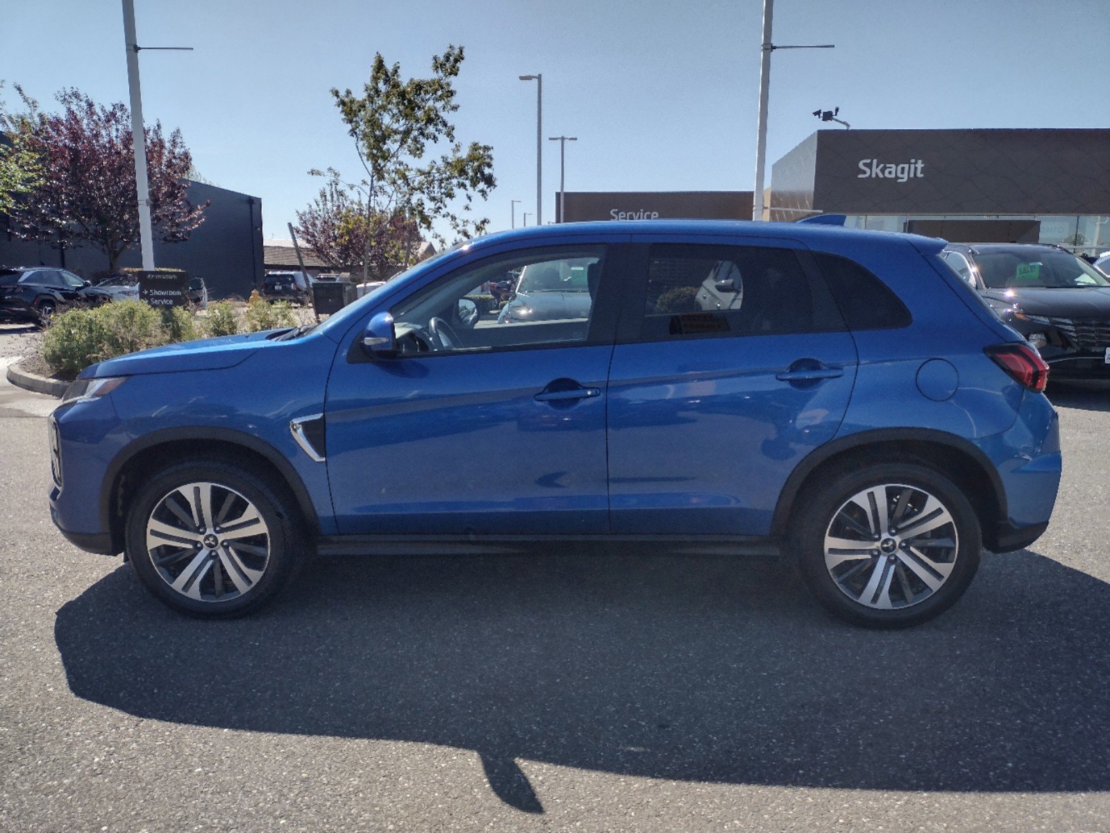 Used 2021 Mitsubishi Outlander Sport SE with VIN JA4ARUAU7MU028924 for sale in Burlington, WA