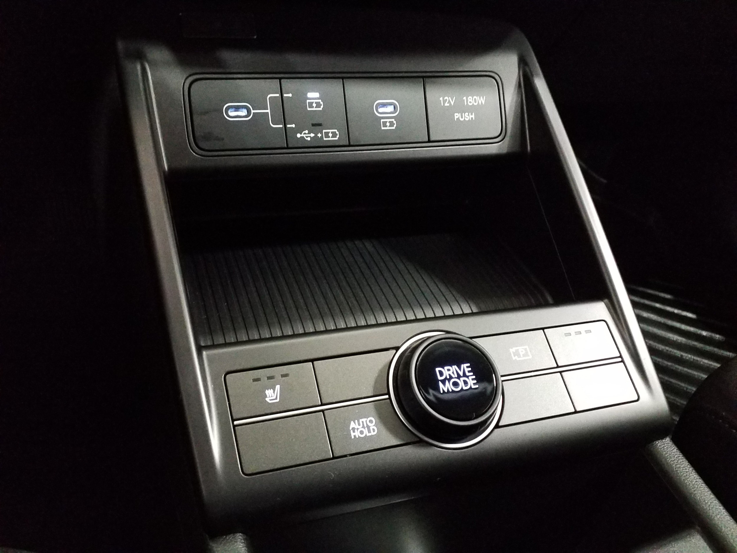 2024 Hyundai Kona EV SEL - Photo 8