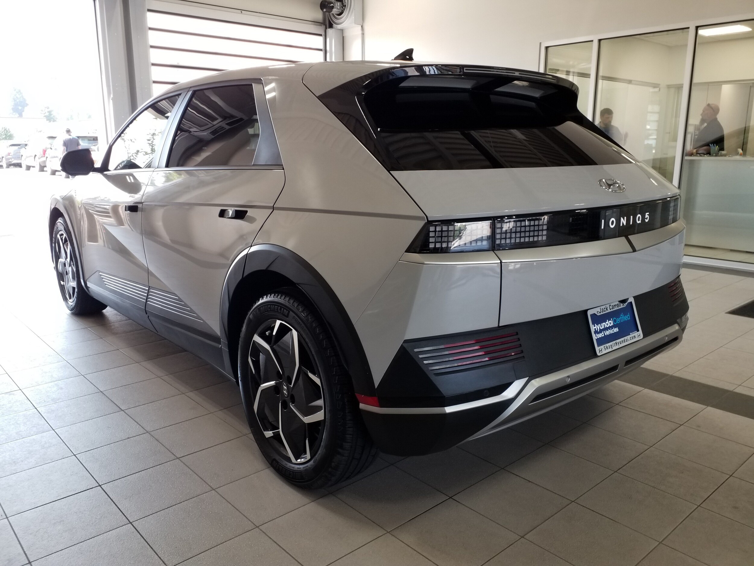 2024 Hyundai IONIQ 5 SEL - Photo 18
