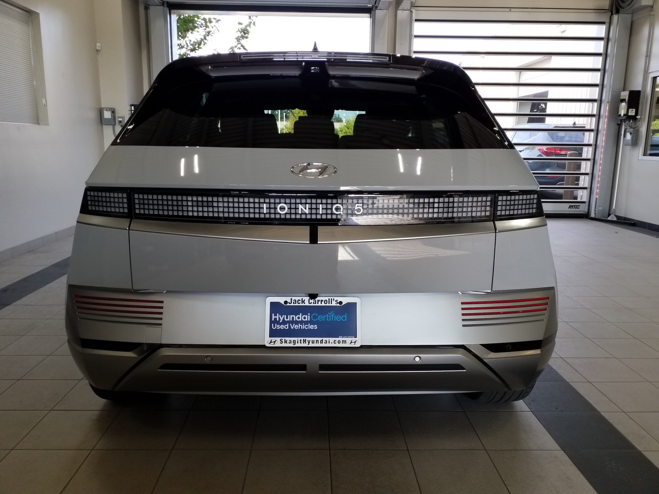 2024 Hyundai IONIQ 5 Limited - Photo 20