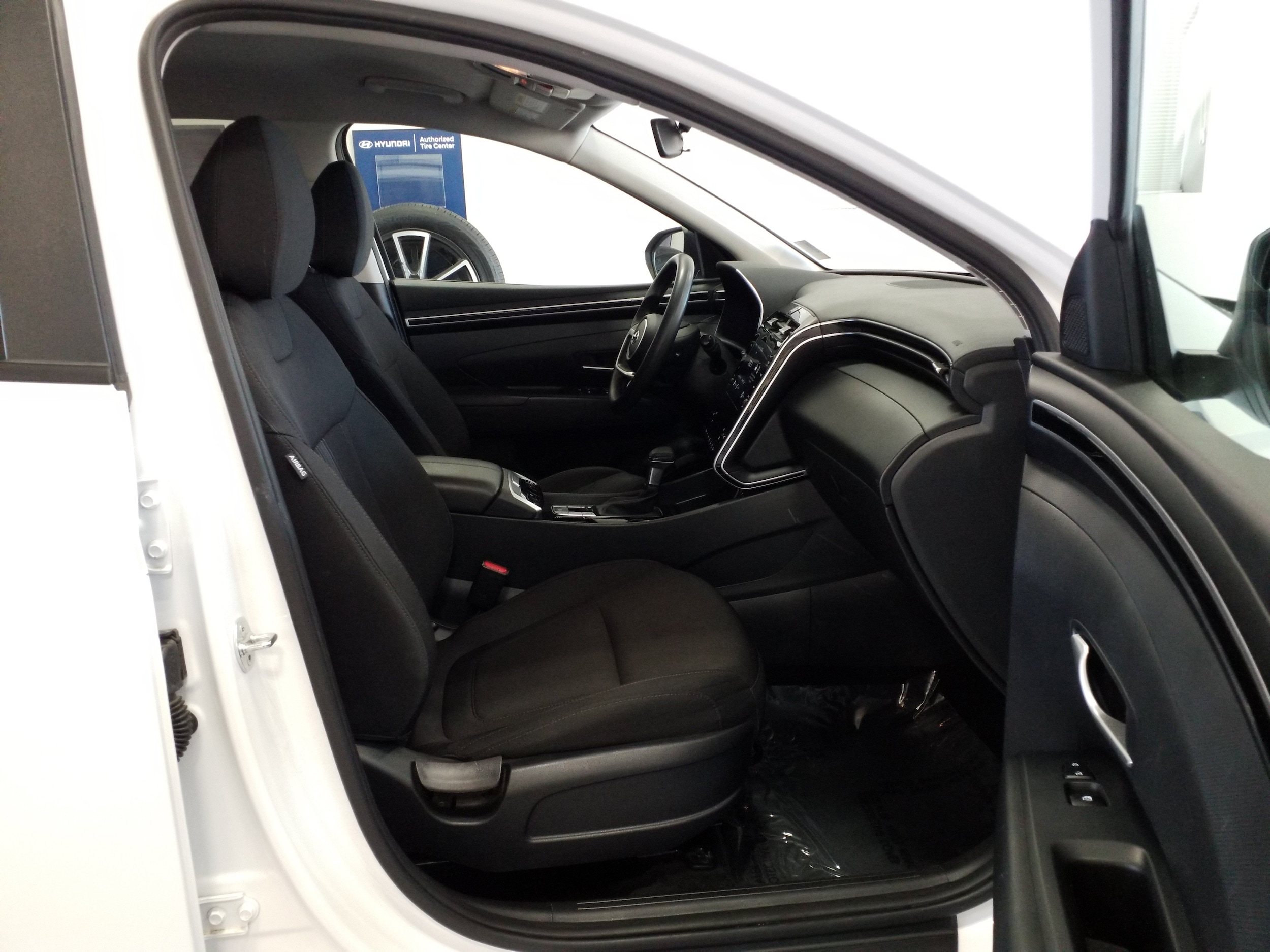 2024 Hyundai Tucson SEL - Photo 16