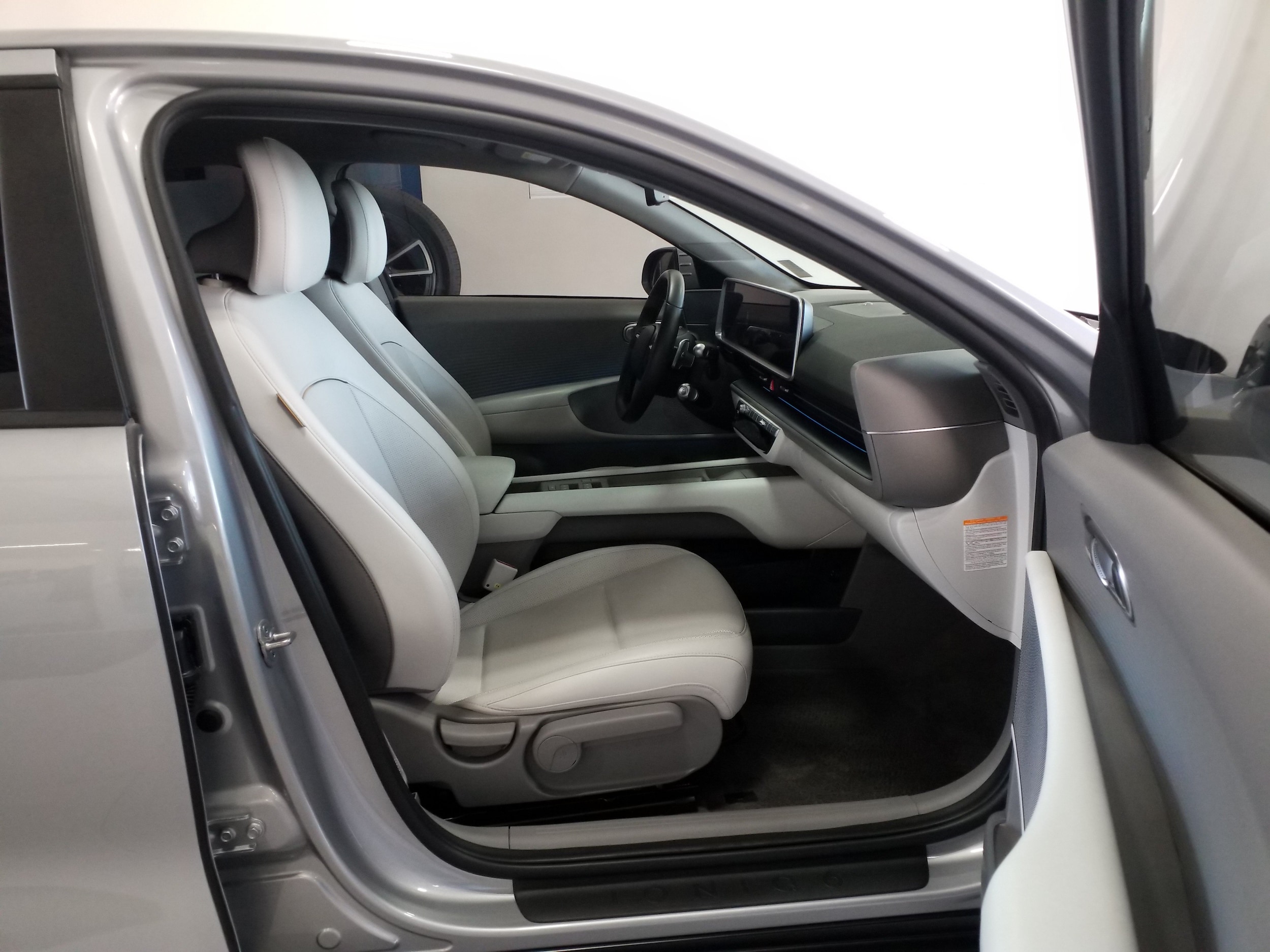 2024 Hyundai IONIQ 6 SEL - Photo 15