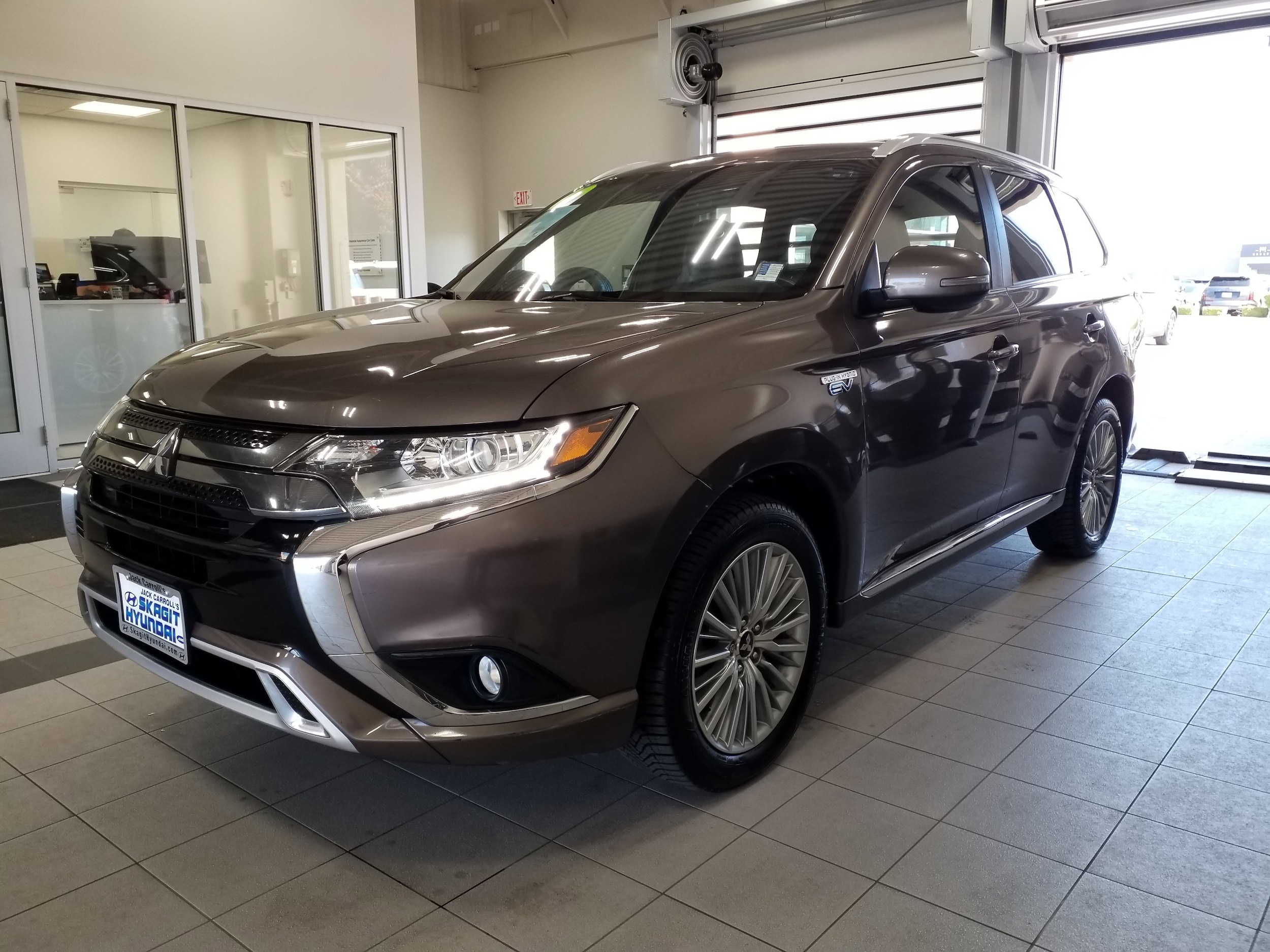 Used 2019 Mitsubishi Outlander SEL with VIN JA4J24A52KZ052593 for sale in Burlington, WA