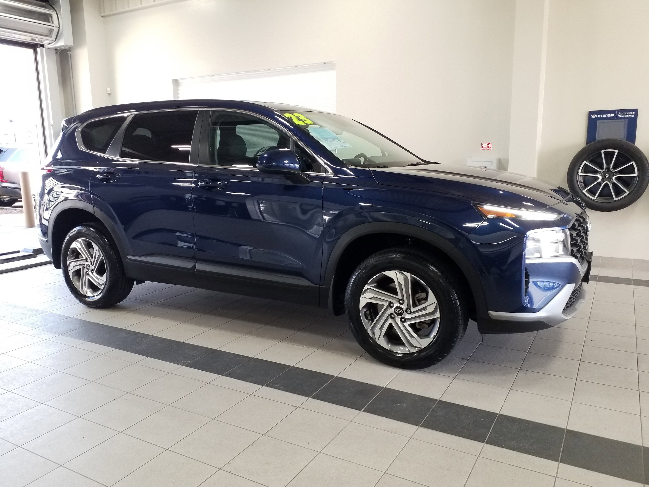 2023 Hyundai Santa Fe SE