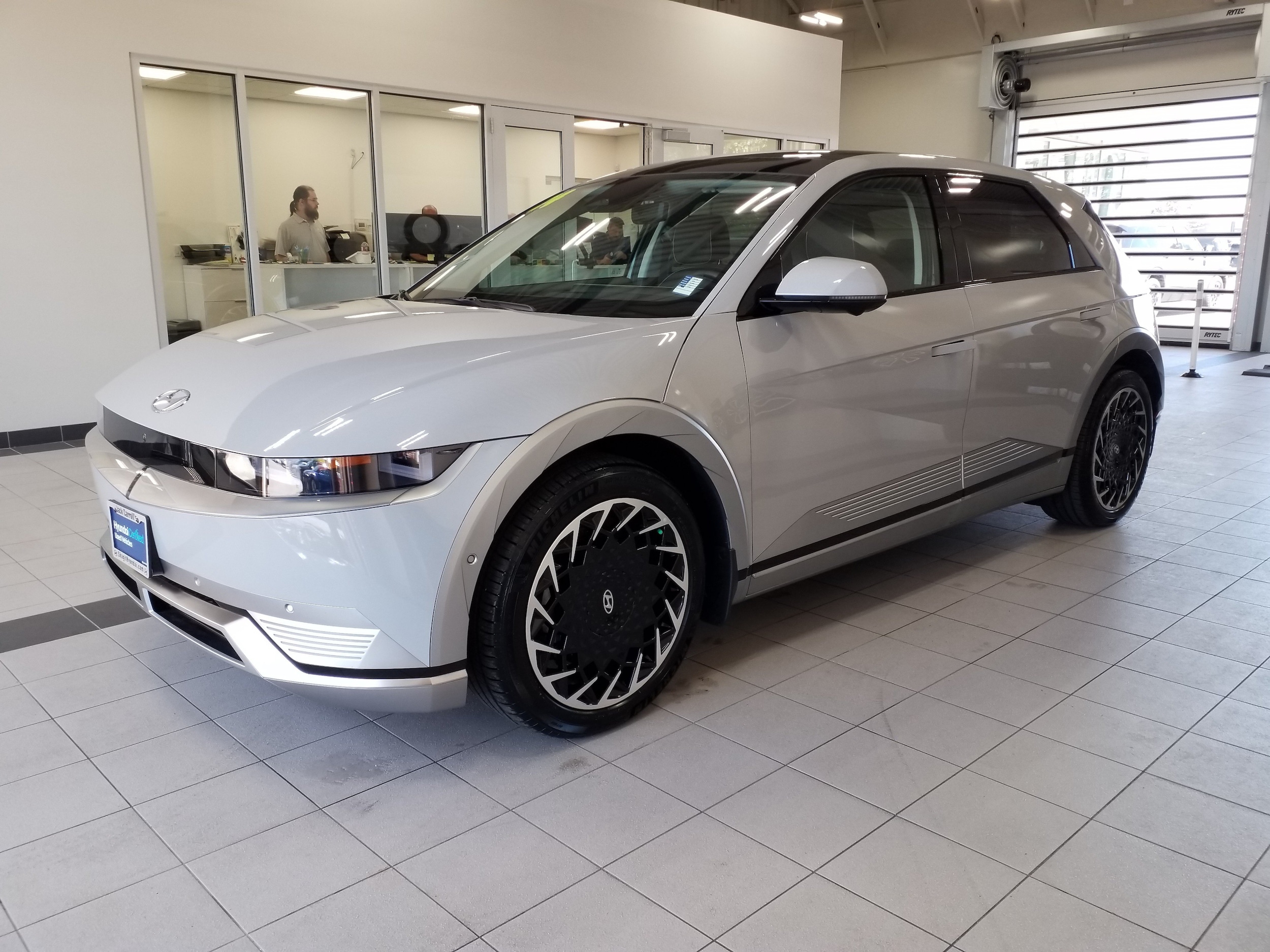 Certified 2024 Hyundai IONIQ 5 Limited with VIN KM8KRDDF5RU295294 for sale in Burlington, WA