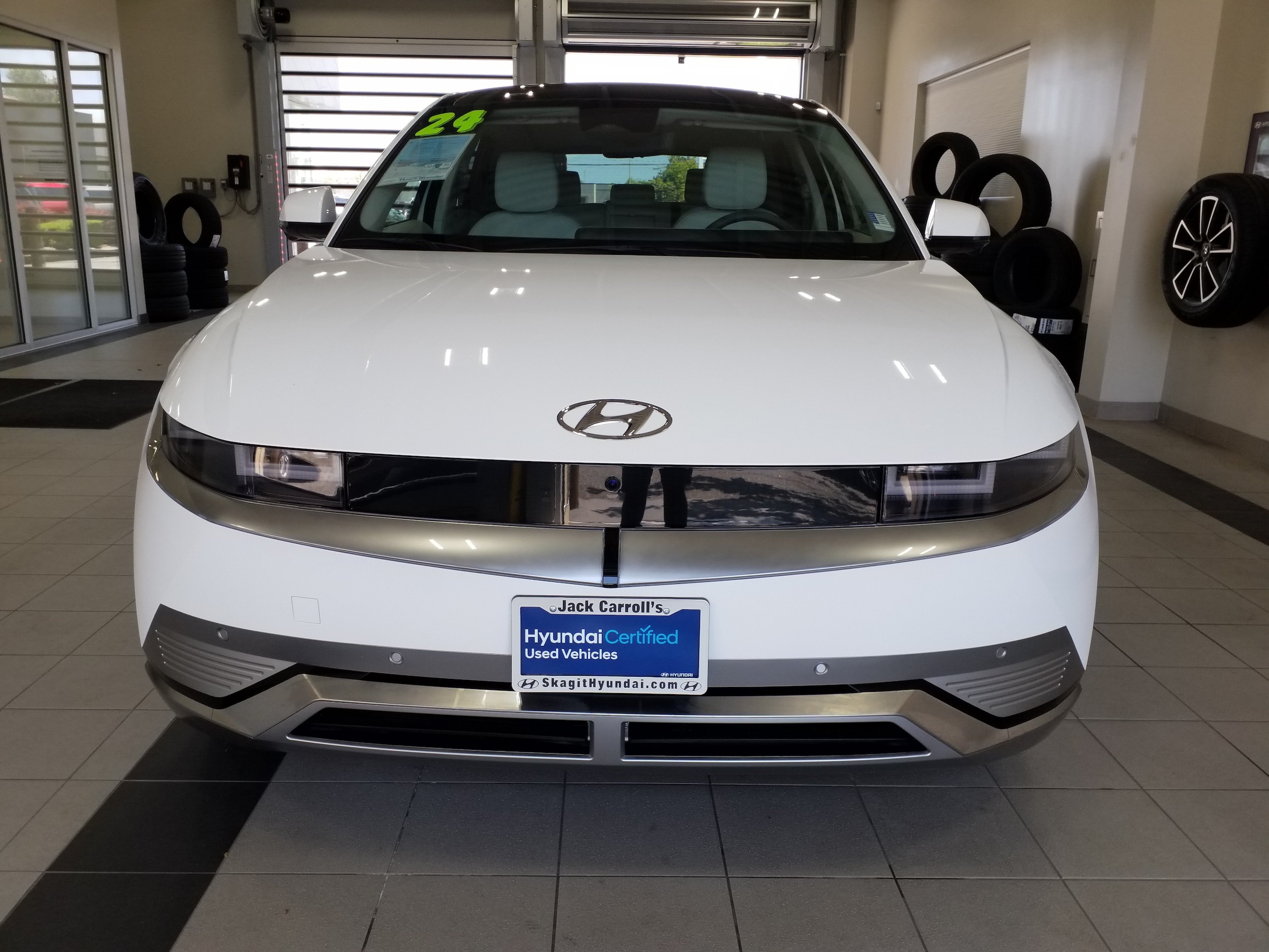 2024 Hyundai IONIQ 5 Limited - Photo 17