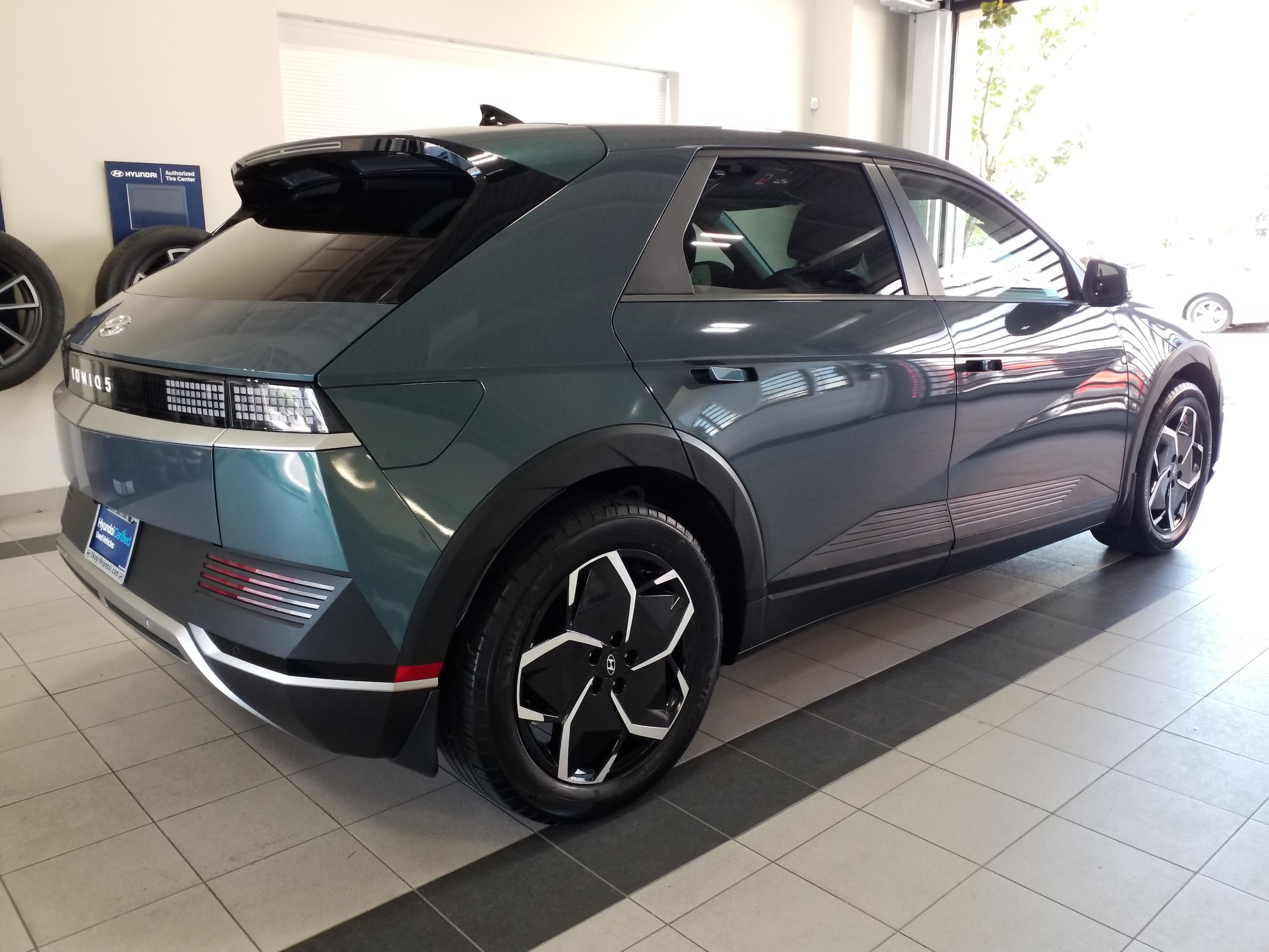 2024 Hyundai IONIQ 5 SEL - Photo 19