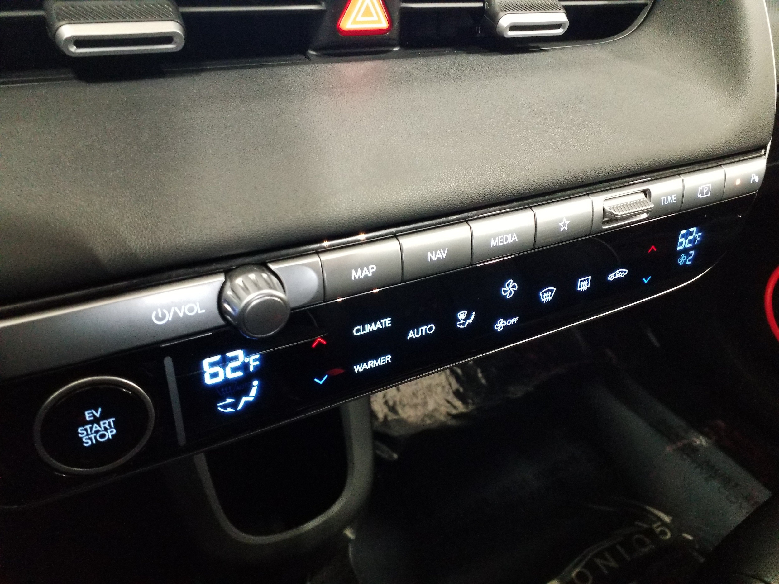 2024 Hyundai IONIQ 5 Limited - Photo 7