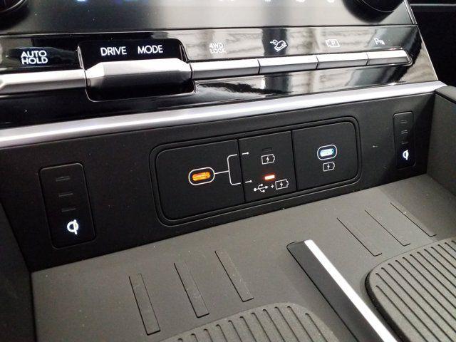 2026 Hyundai Santa Fe Limited - Photo 9