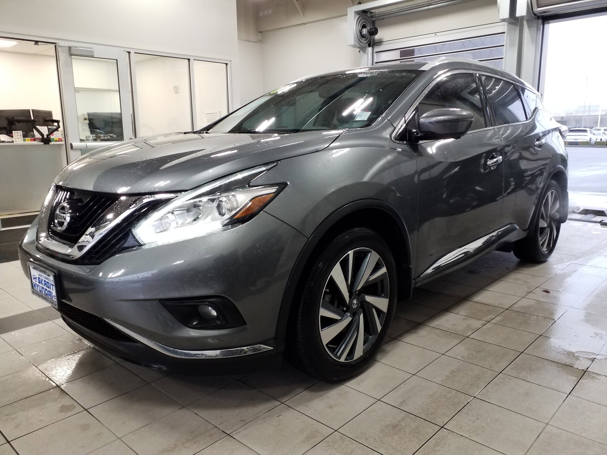 2018 Nissan Murano Platinum photo 2