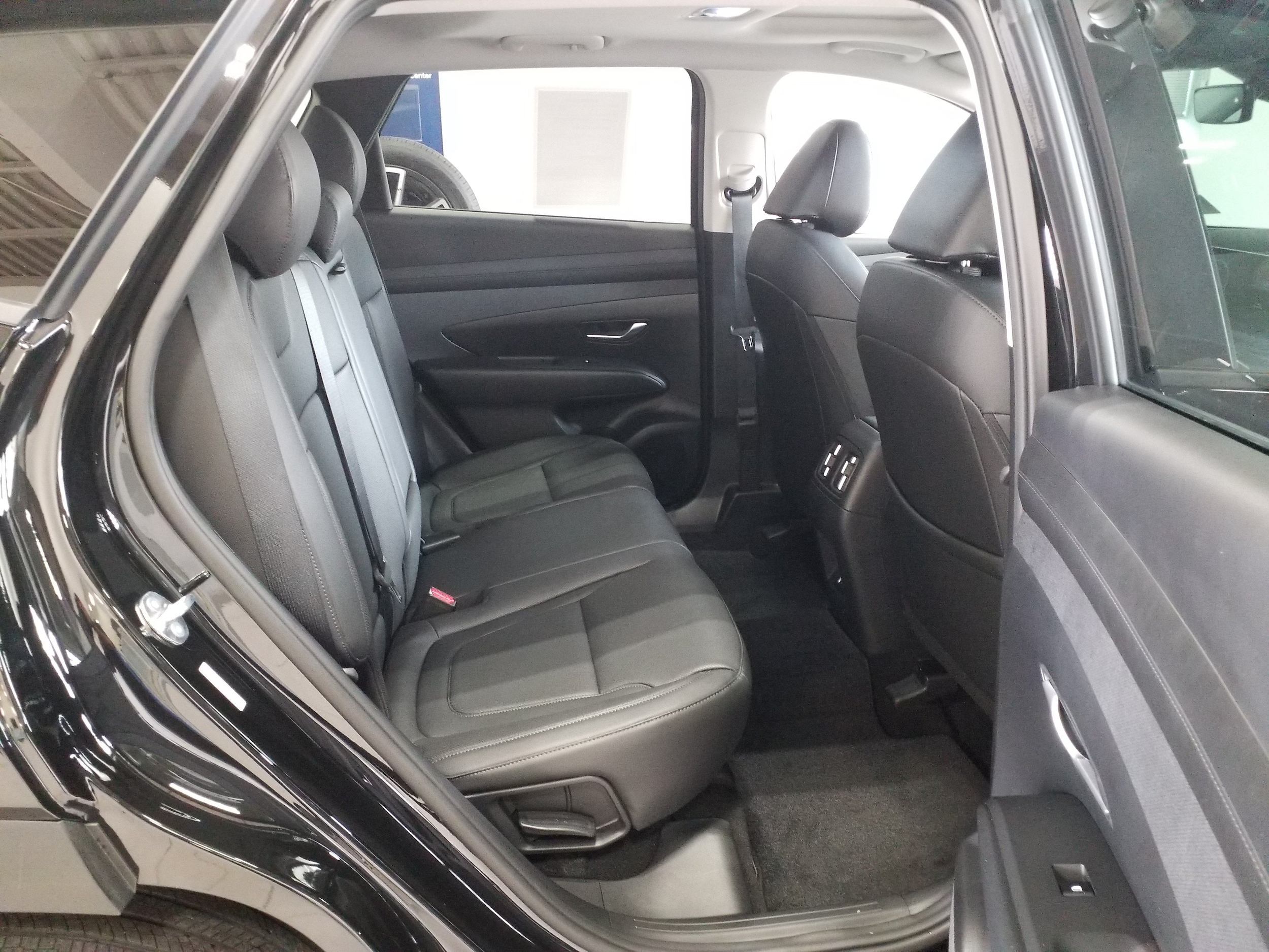 2025 Hyundai Tucson SEL Convenience - Photo 15