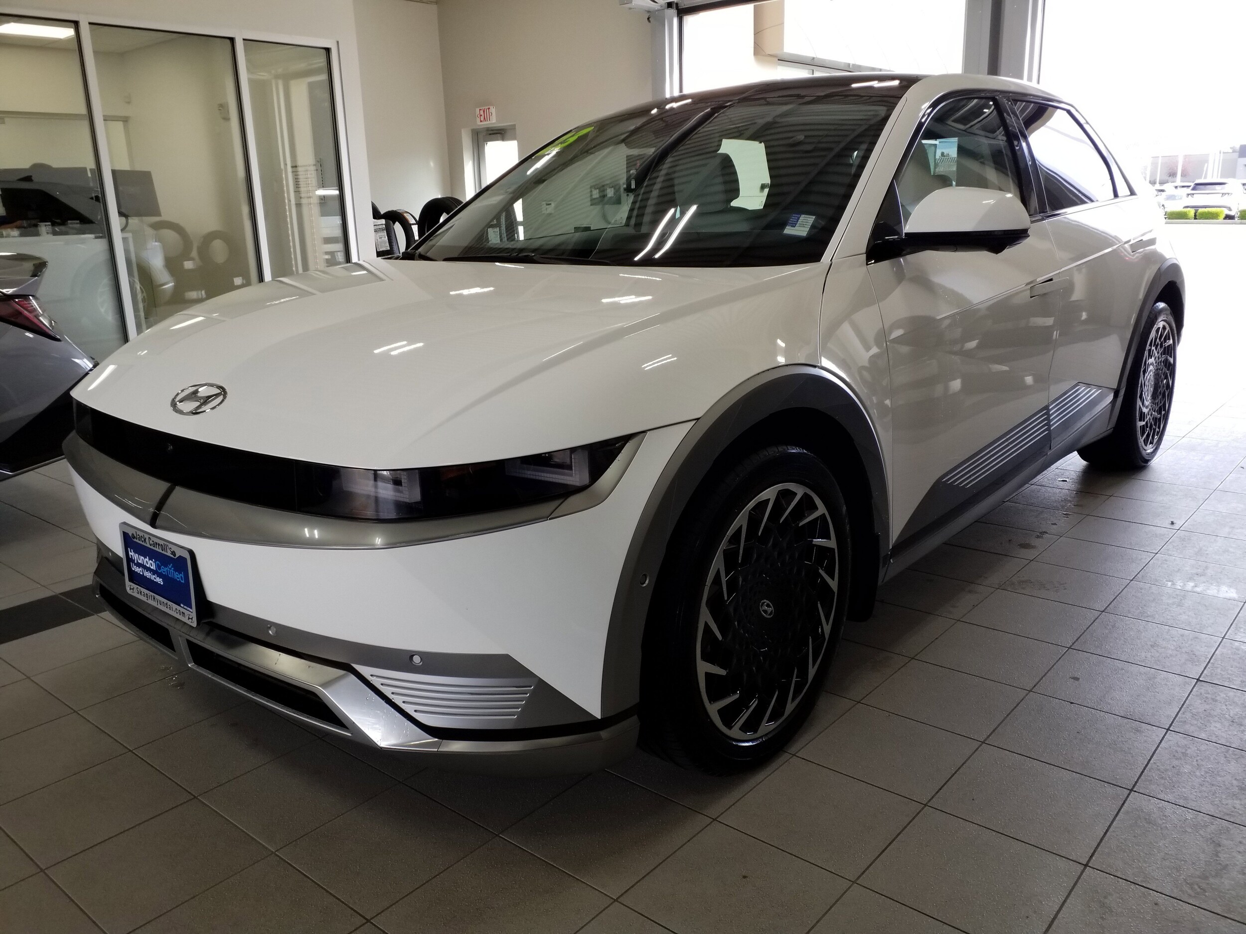 2023 Hyundai Ioniq Limited photo 2