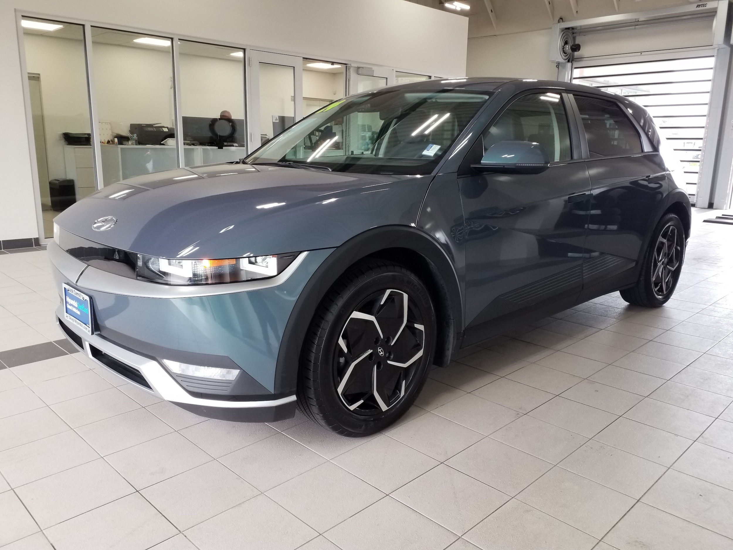 Certified 2024 Hyundai IONIQ 5 SE with VIN KM8KMDDF2RU279374 for sale in Burlington, WA