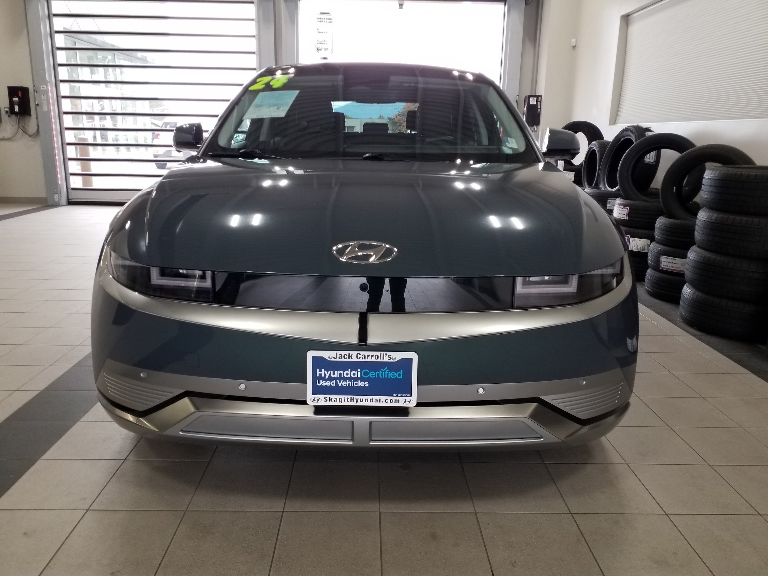 2024 Hyundai IONIQ 5 Limited - Photo 17