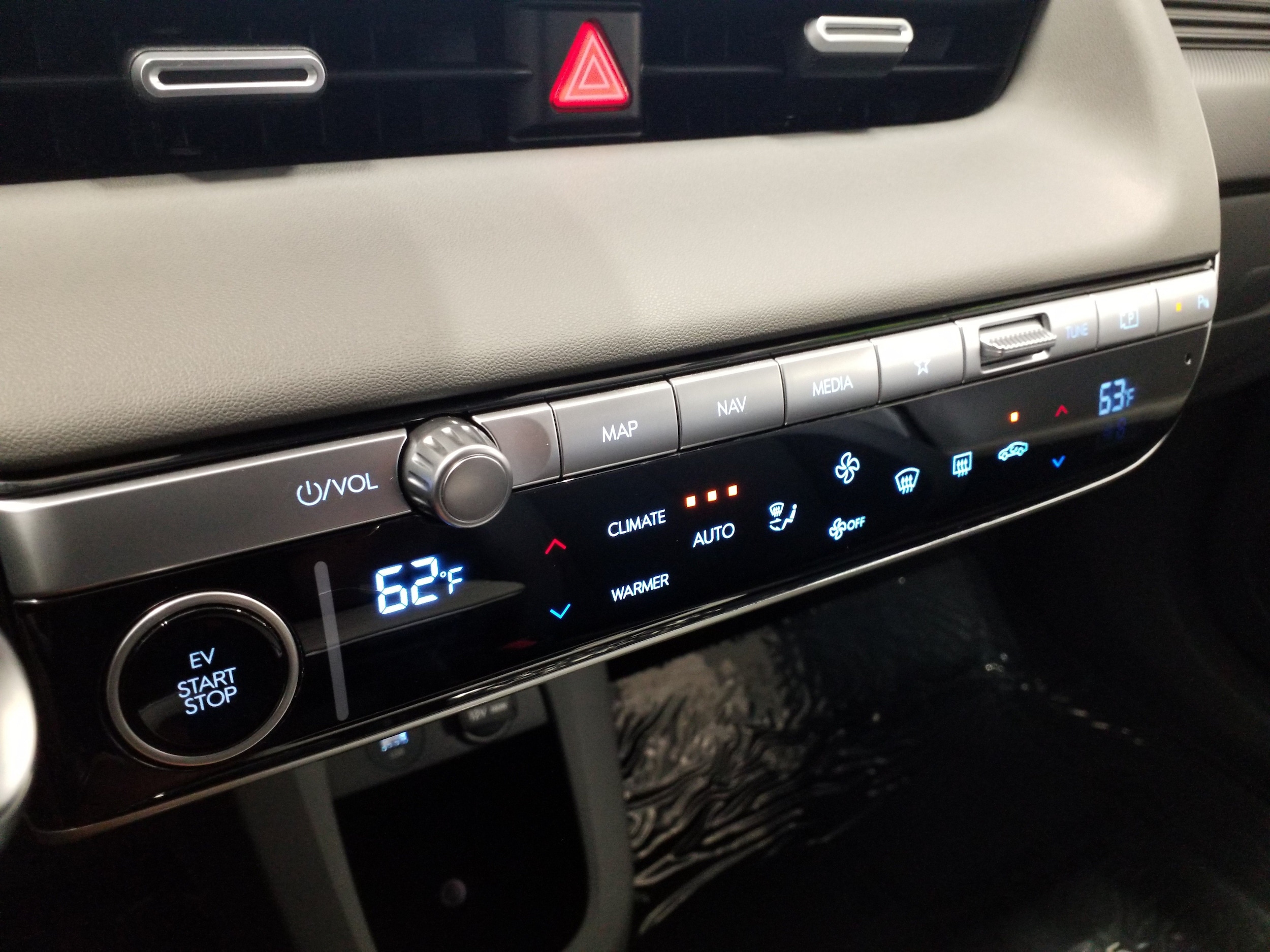 2024 Hyundai IONIQ 5 SEL - Photo 7