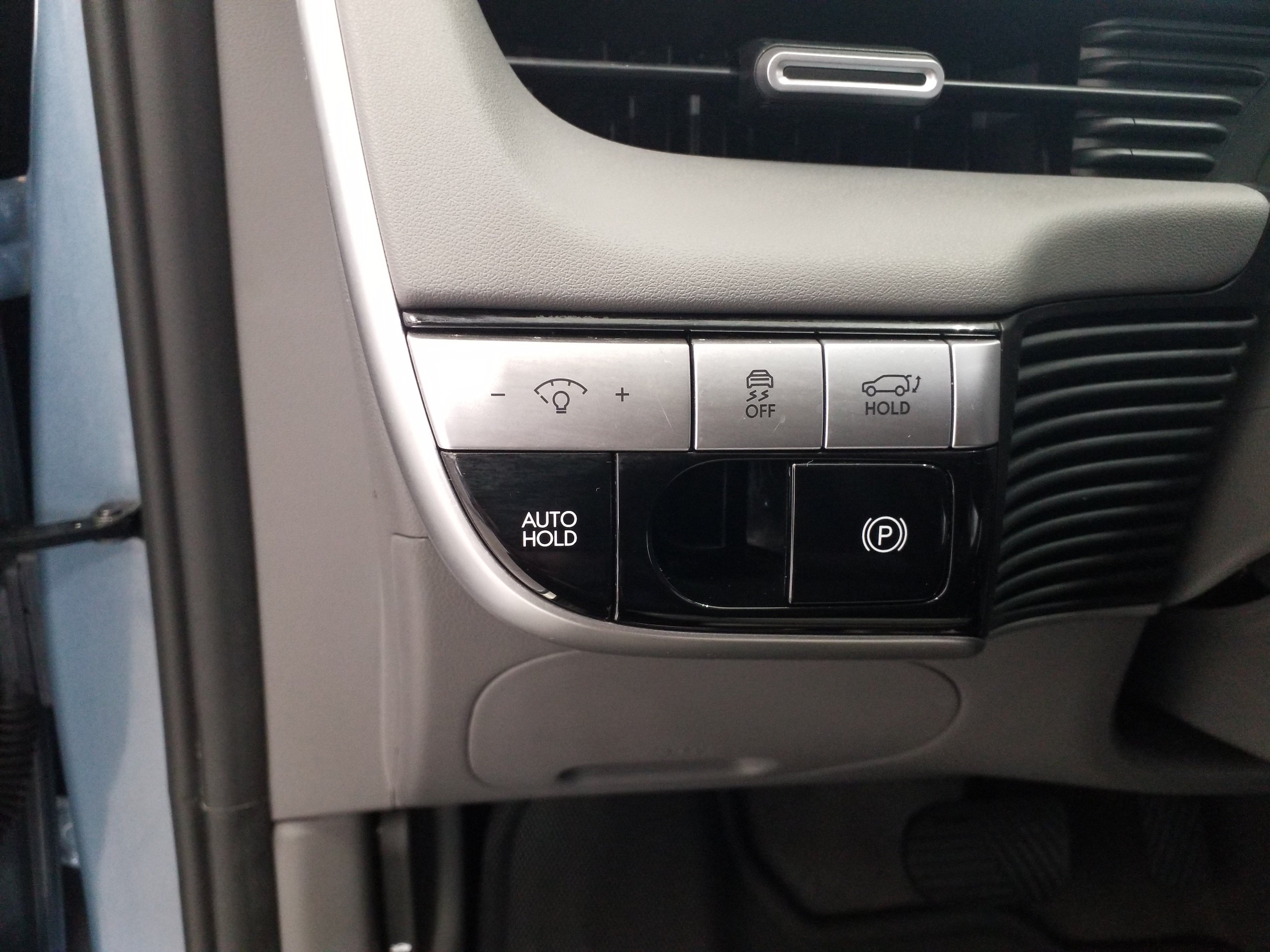 2024 Hyundai IONIQ 5 Limited - Photo 10