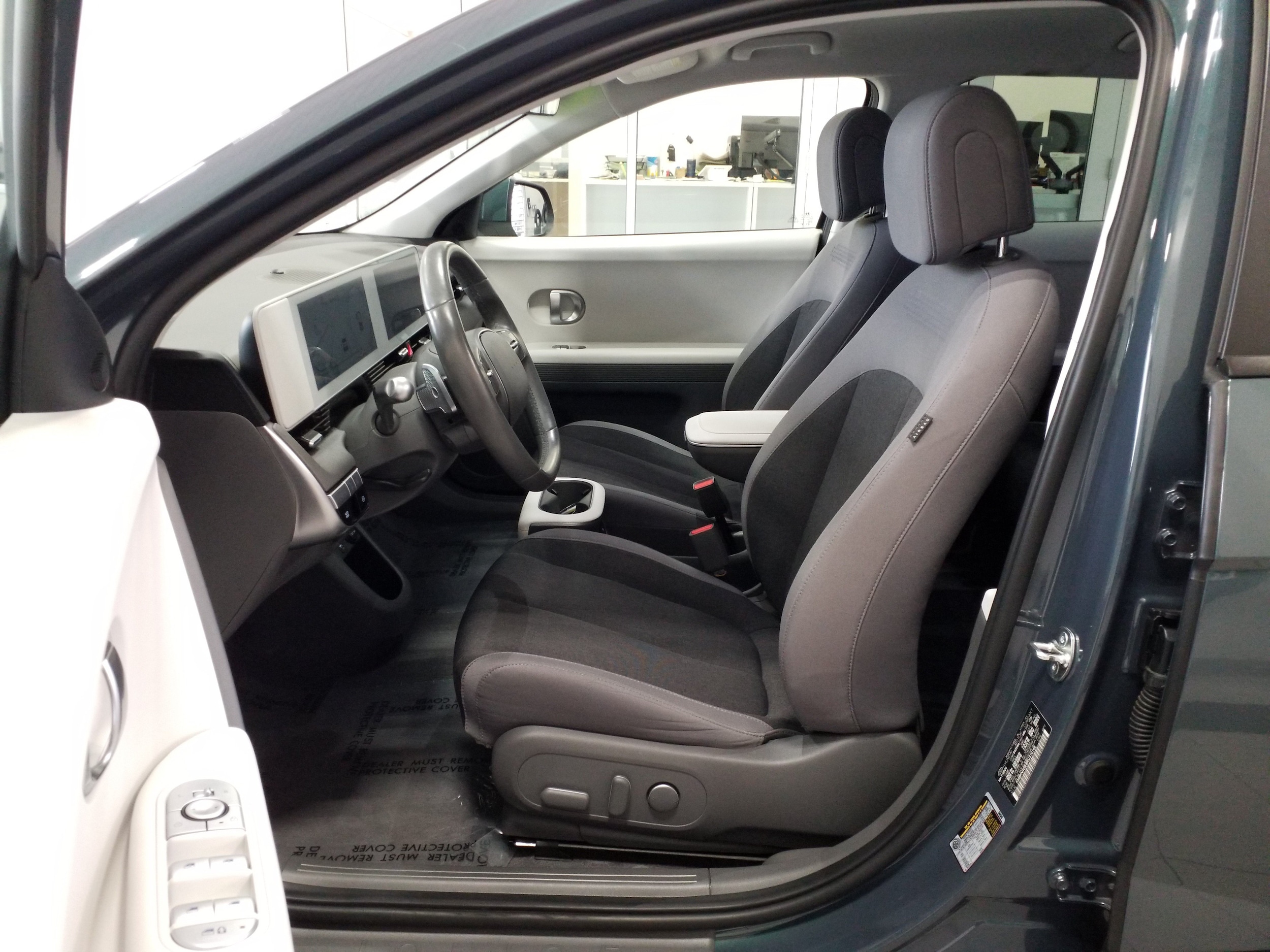 2024 Hyundai IONIQ 5 SEL - Photo 12