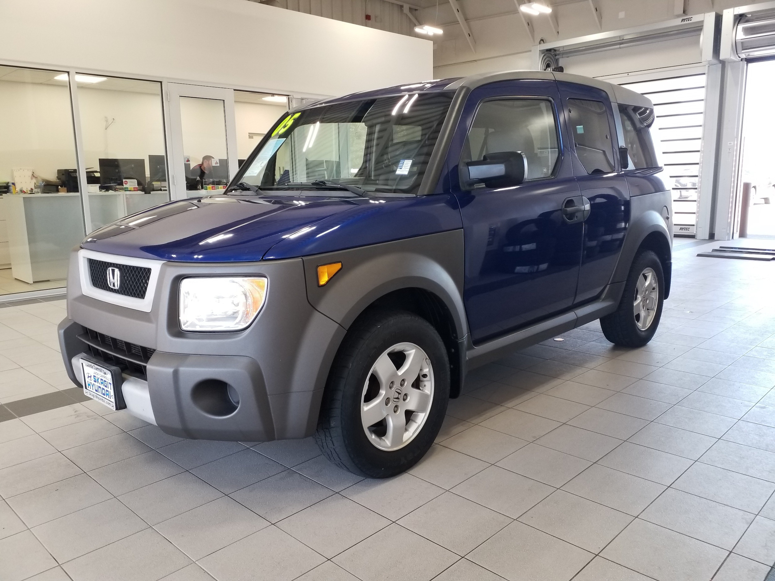 Used 2005 Honda Element EX with VIN 5J6YH28615L024100 for sale in Burlington, WA