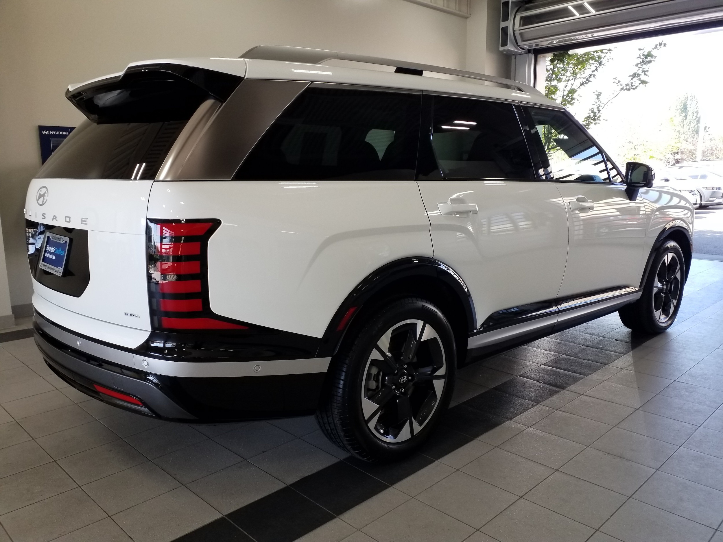 2026 Hyundai Palisade Limited - Photo 19