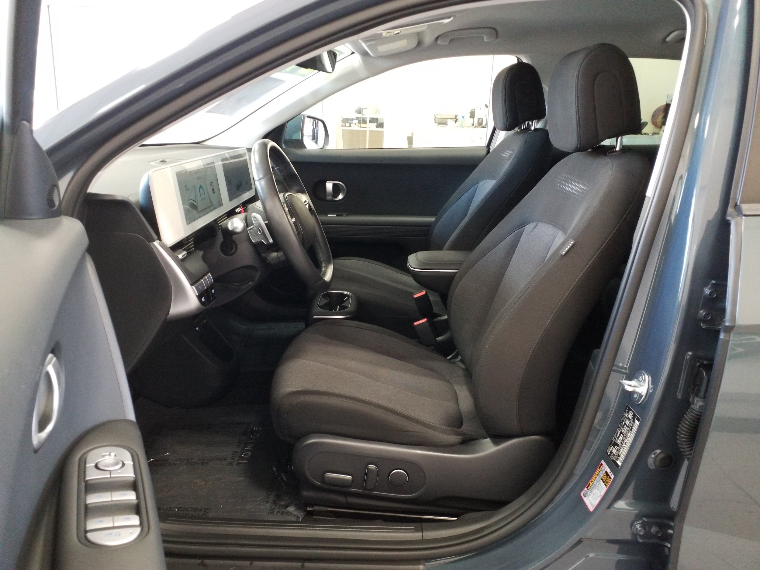 2024 Hyundai IONIQ 5 SEL - Photo 12