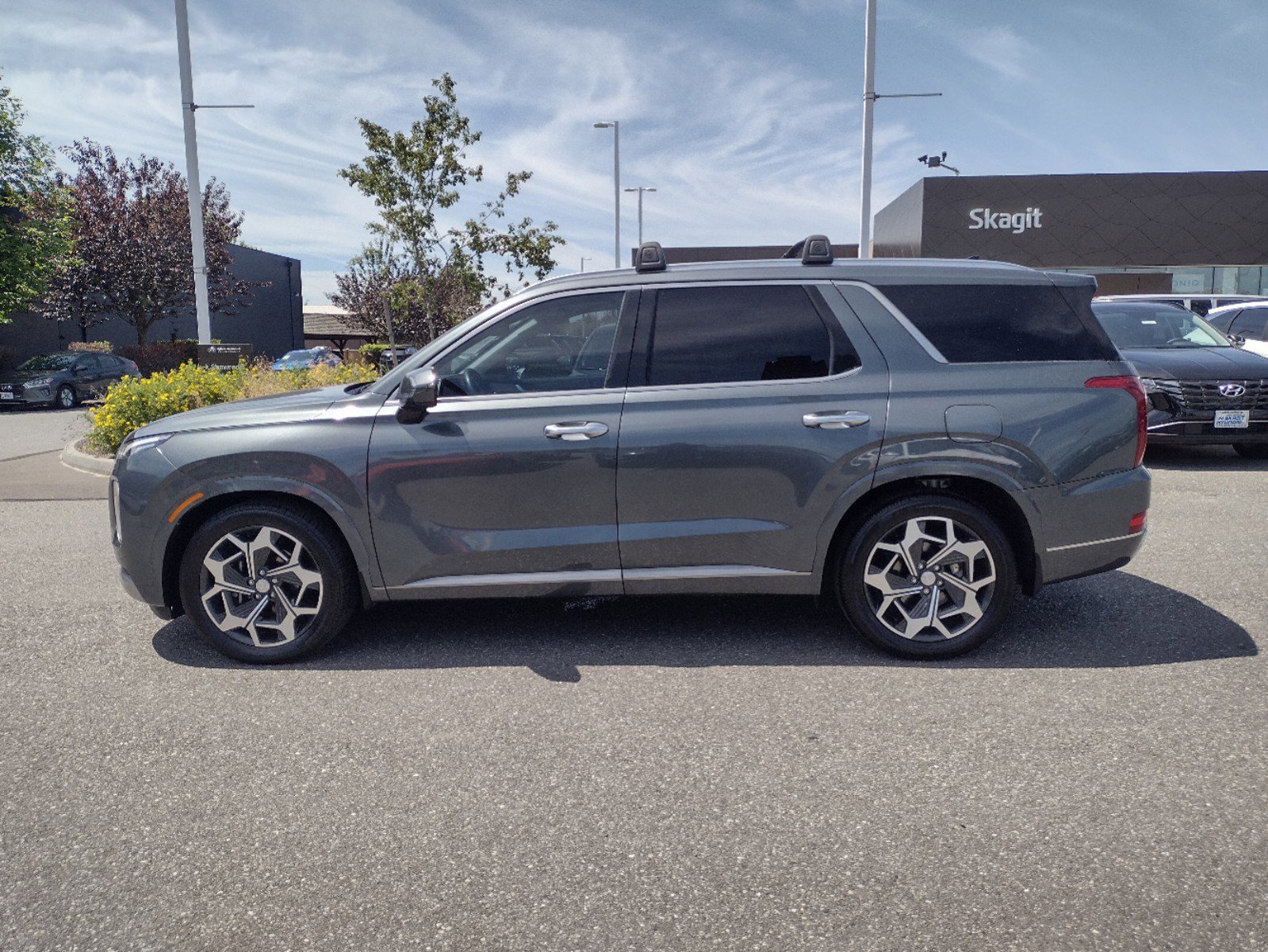 Used 2022 Hyundai Palisade Calligraphy with VIN KM8R7DHE5NU341108 for sale in Burlington, WA