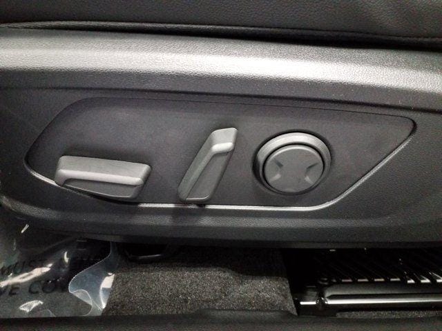 2025 Hyundai Santa Cruz Limited - Photo 16