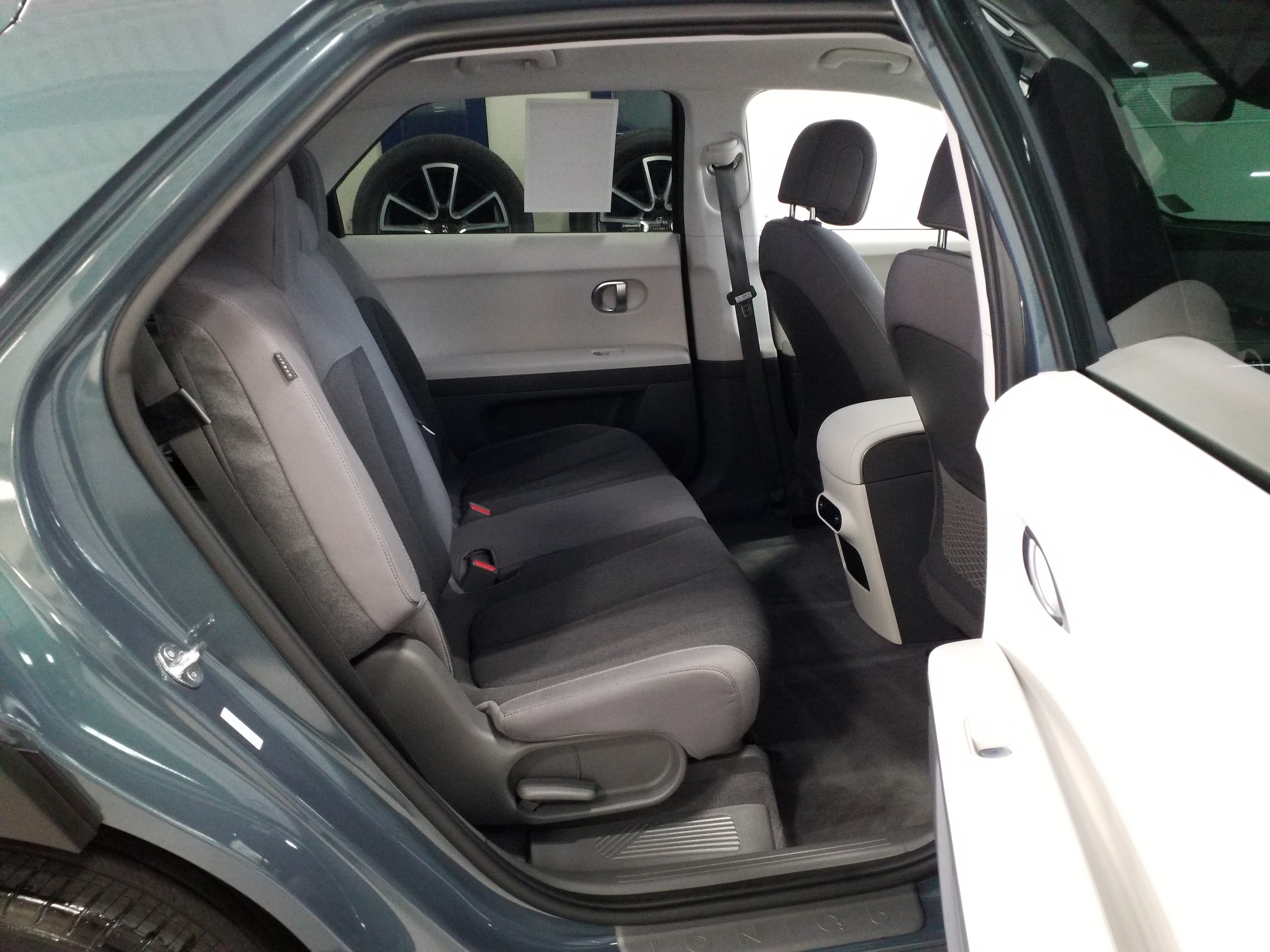 2024 Hyundai IONIQ 5 SEL - Photo 15