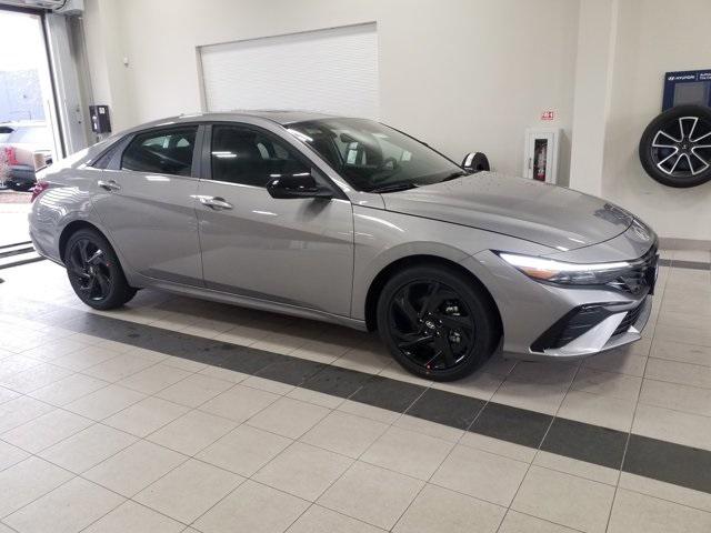 2026 Hyundai Elantra SEL's photo