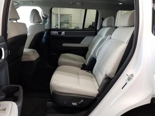 Santa Fe Hybrid Interior