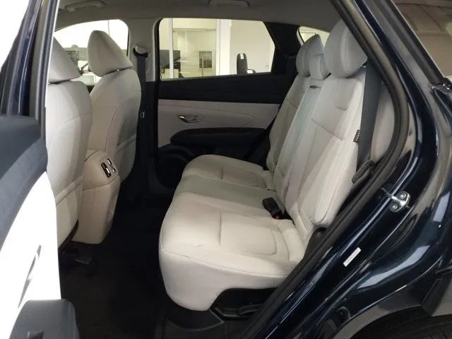 Tucson Hybrid Interior