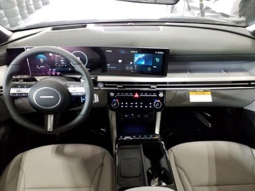 2025 Hyundai TUCSON dash 