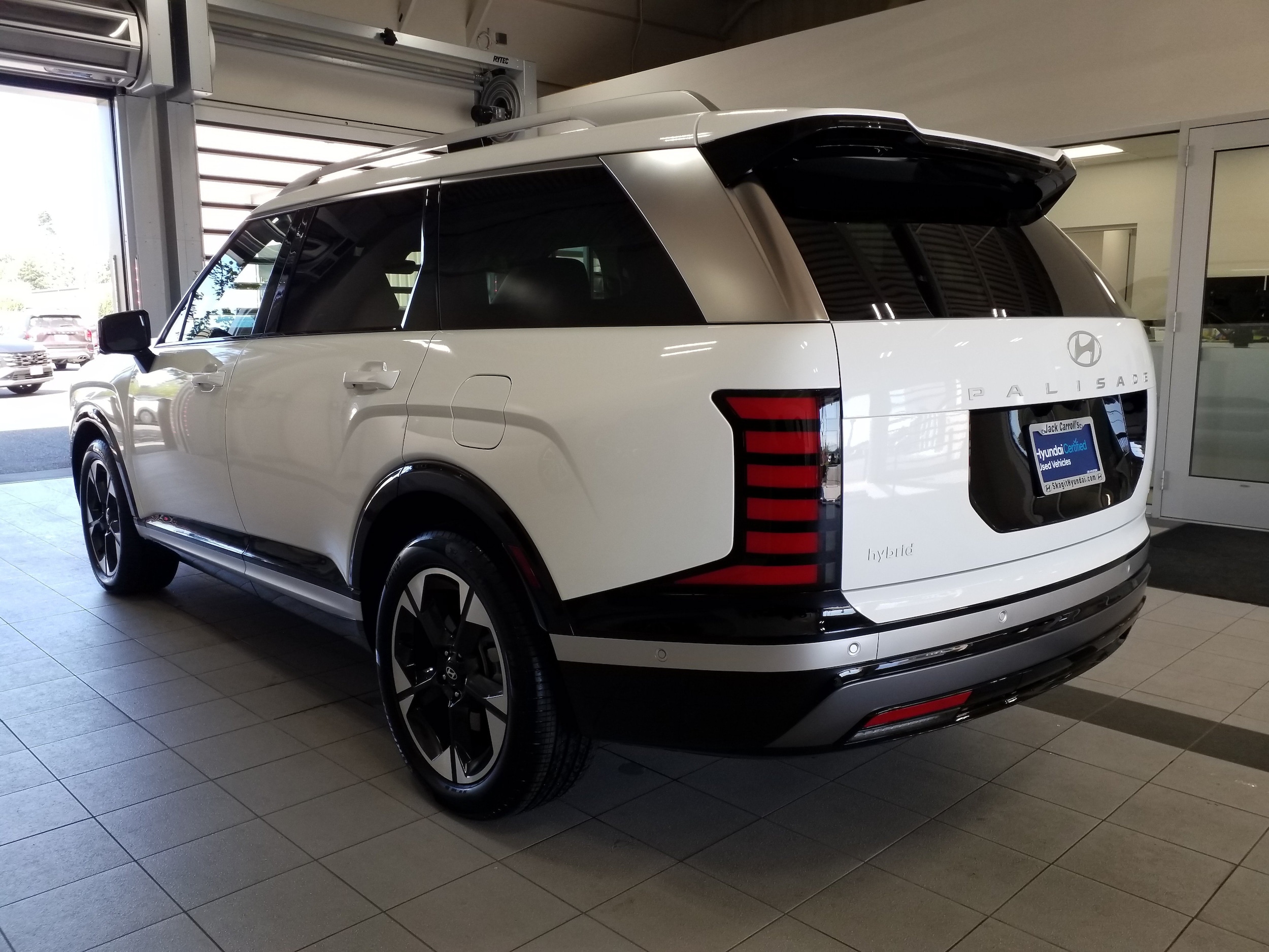 2026 Hyundai Palisade Limited - Photo 18