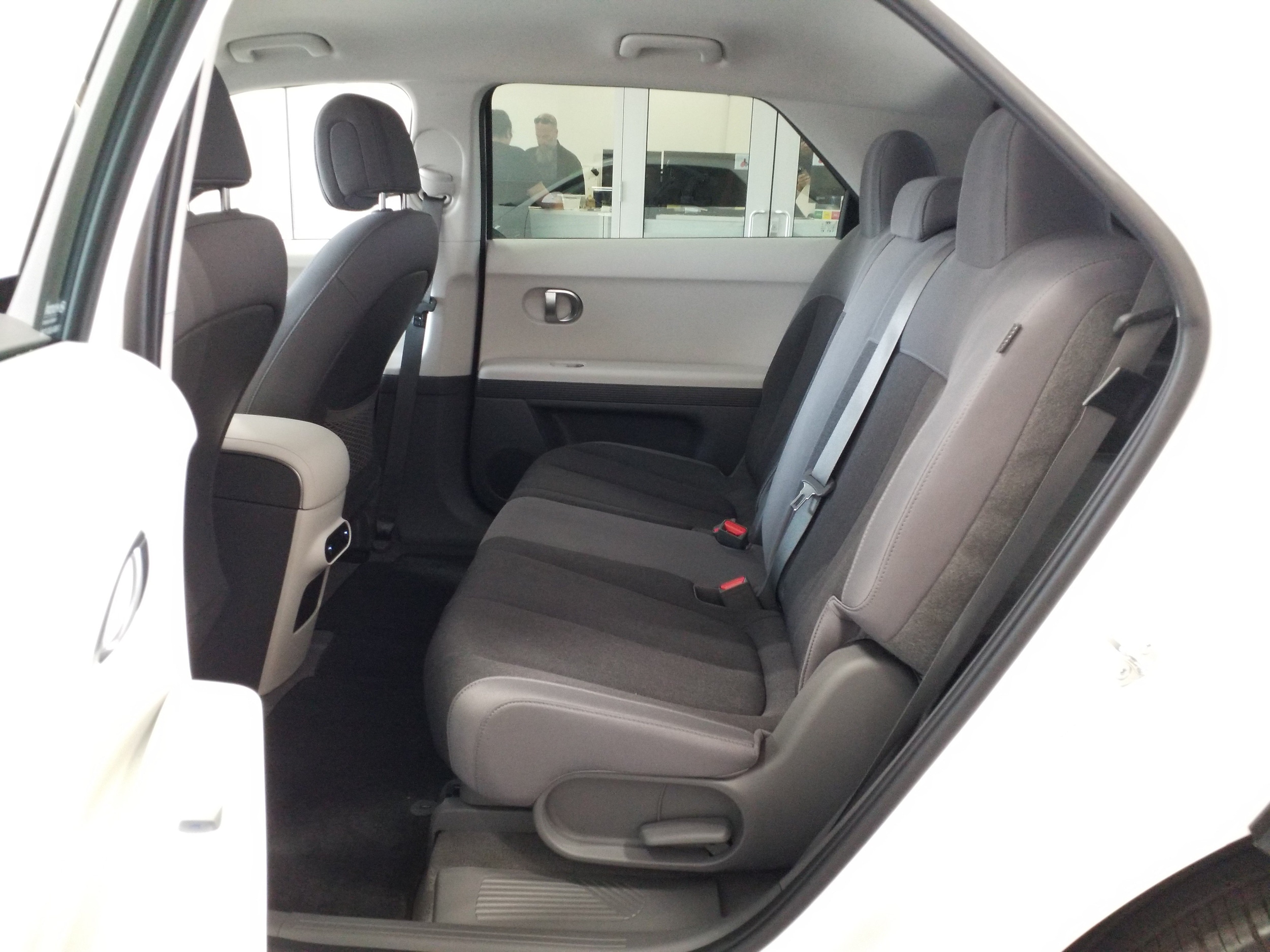 2024 Hyundai IONIQ 5 SEL - Photo 13