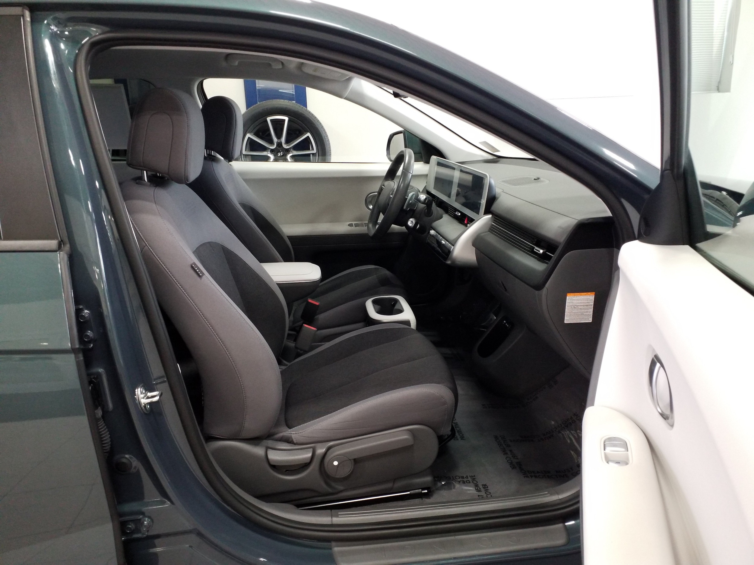 2024 Hyundai IONIQ 5 SEL - Photo 16