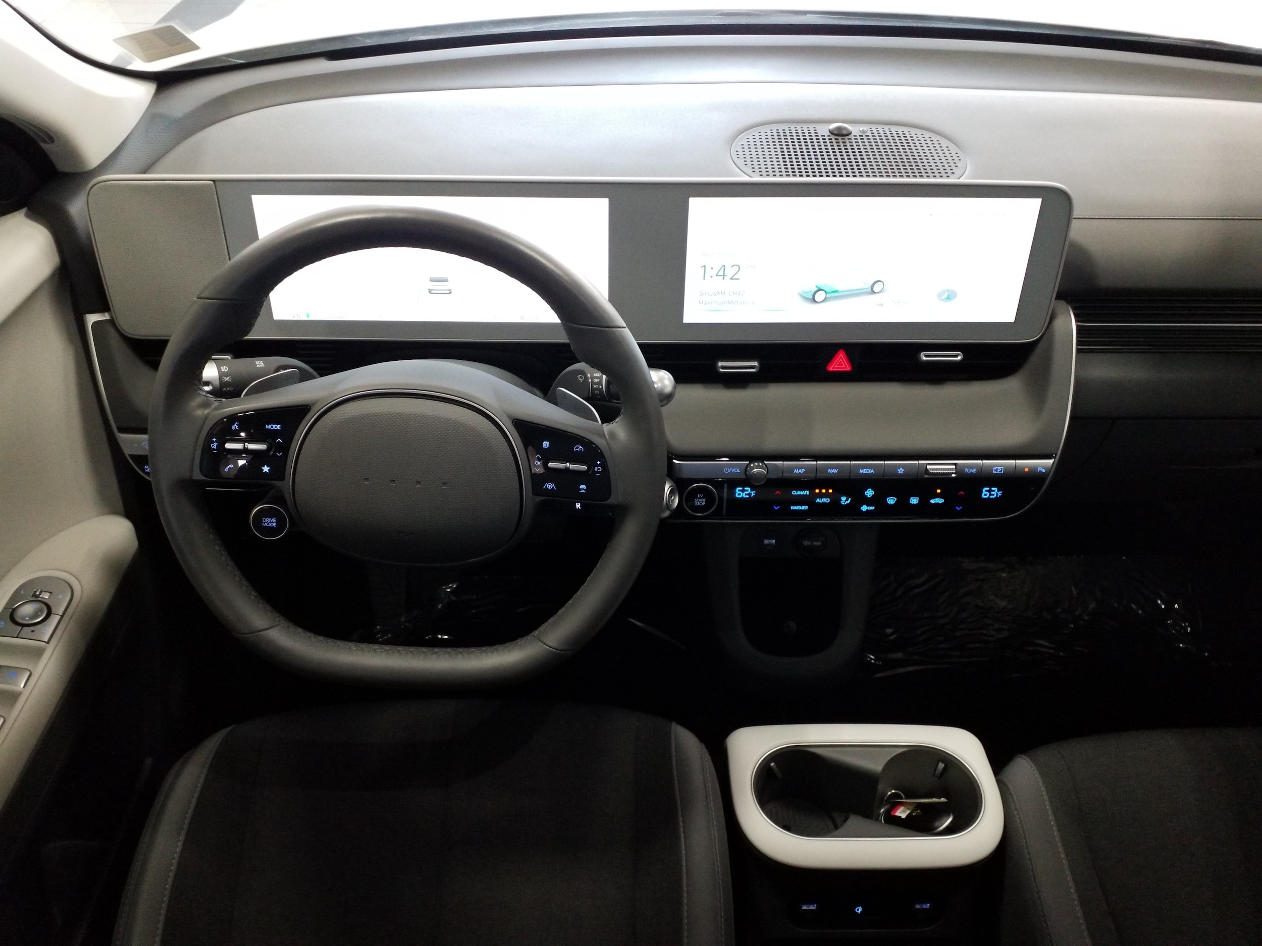 2024 Hyundai IONIQ 5 SEL - Photo 3